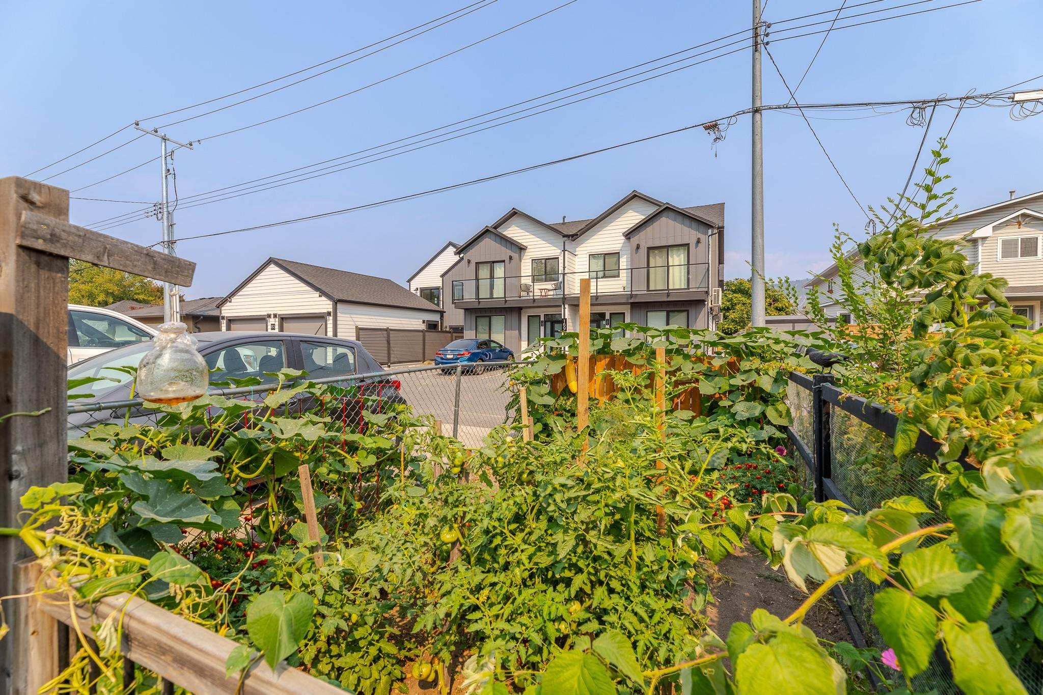 174 Bassett Street Penticton V2A 5W2