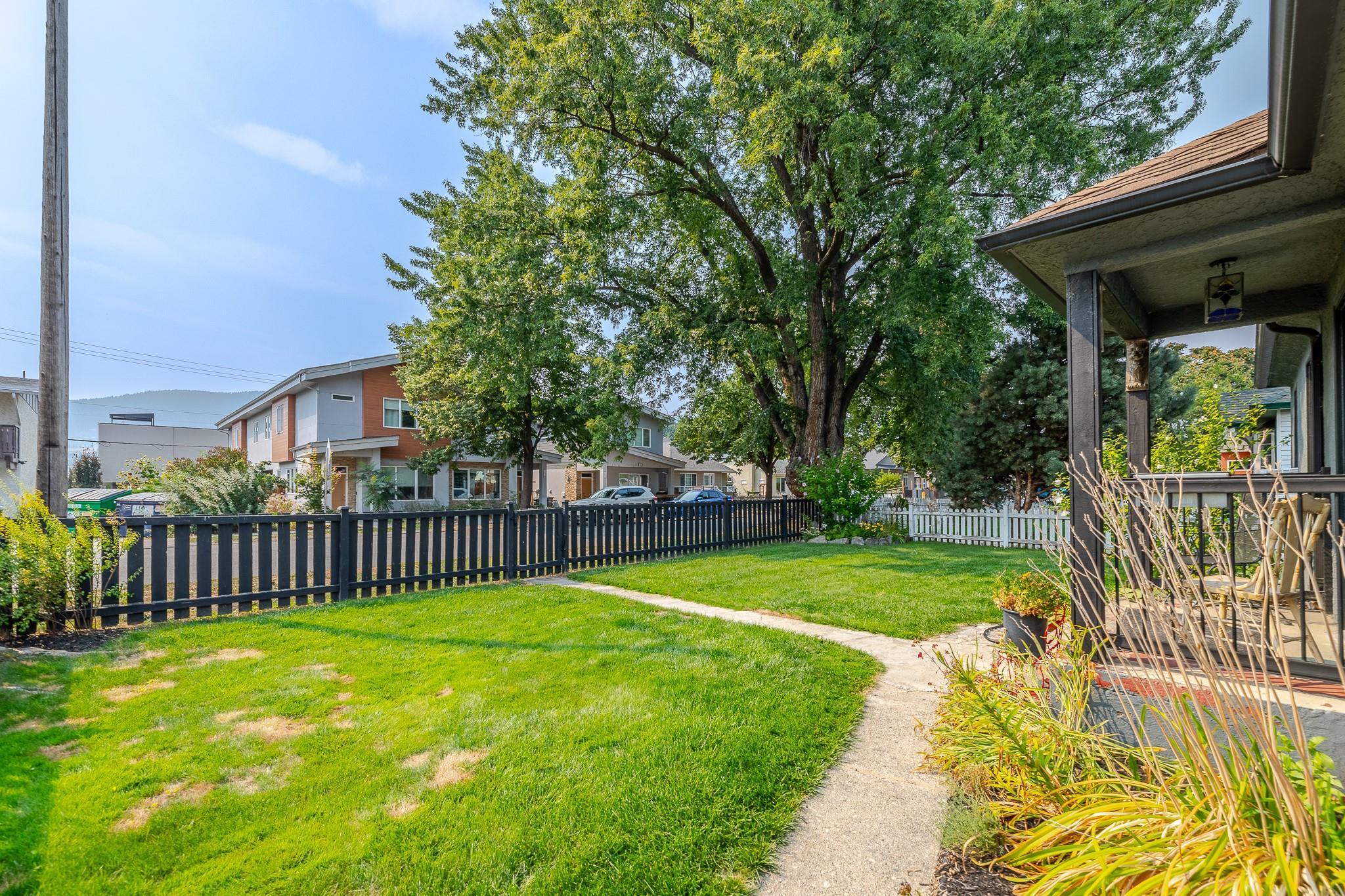 174 Bassett Street Penticton V2A 5W2