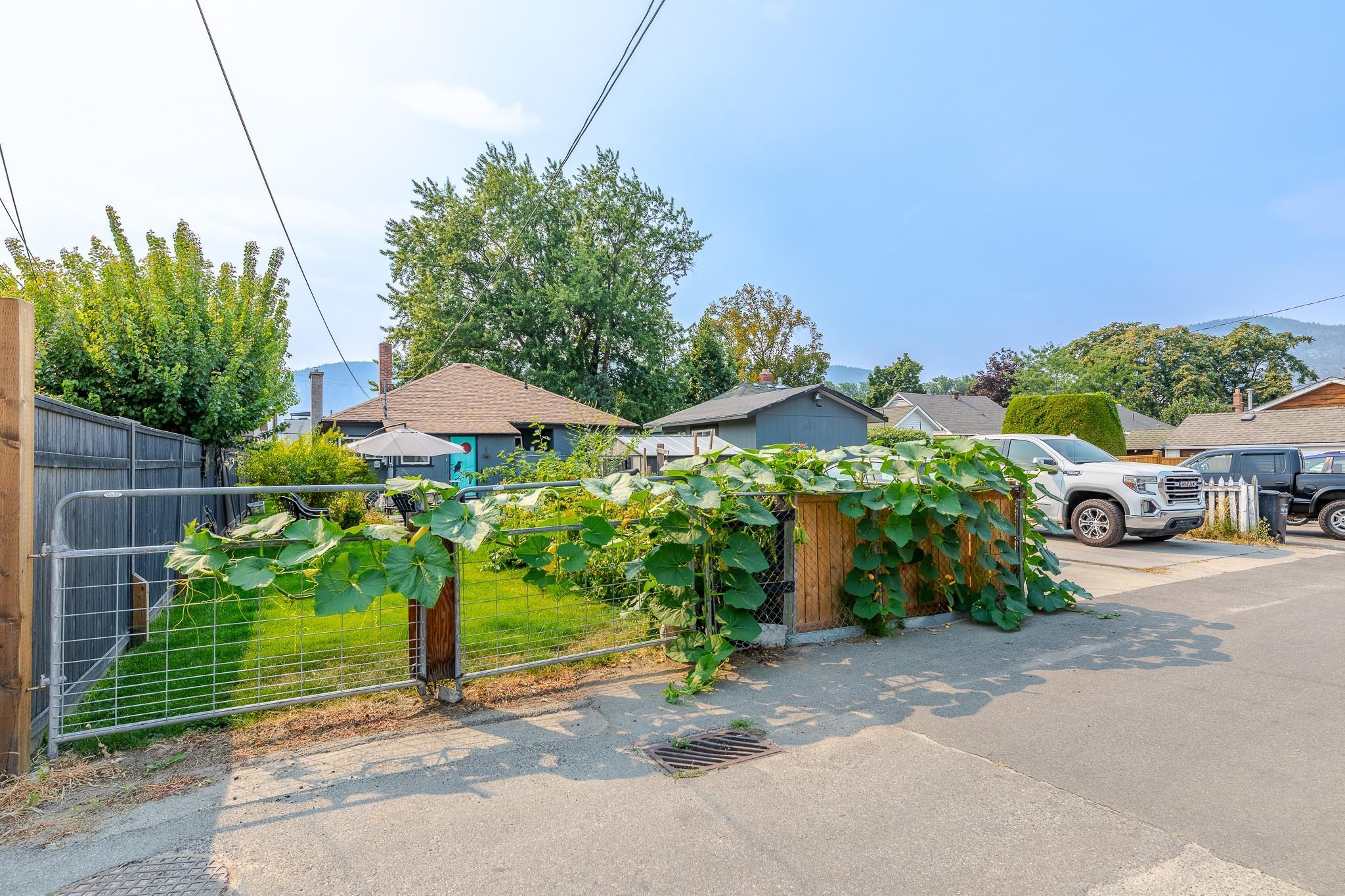 174 Bassett Street Penticton V2A 5W2