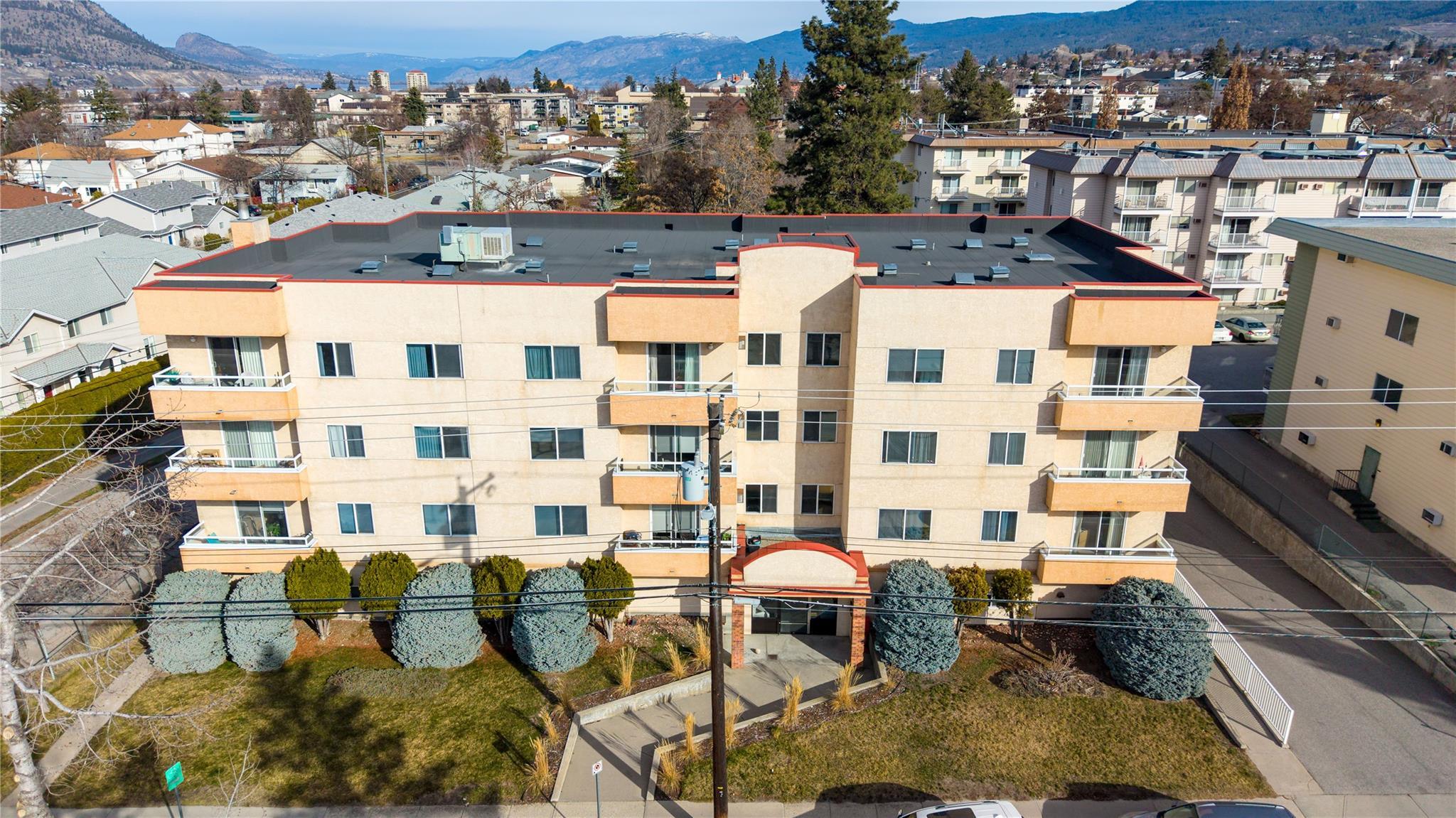 43 & 83 Calgary Avenue Penticton V2A 2T7