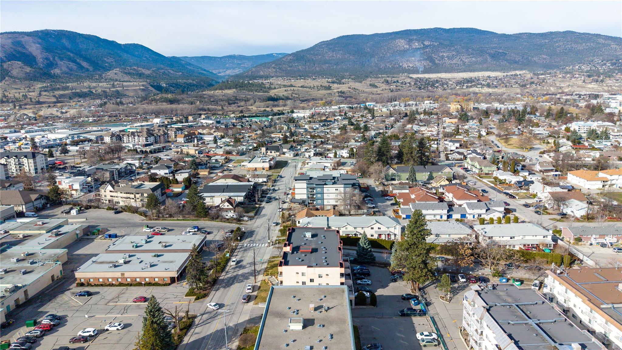 43 & 83 Calgary Avenue Penticton V2A 2T7