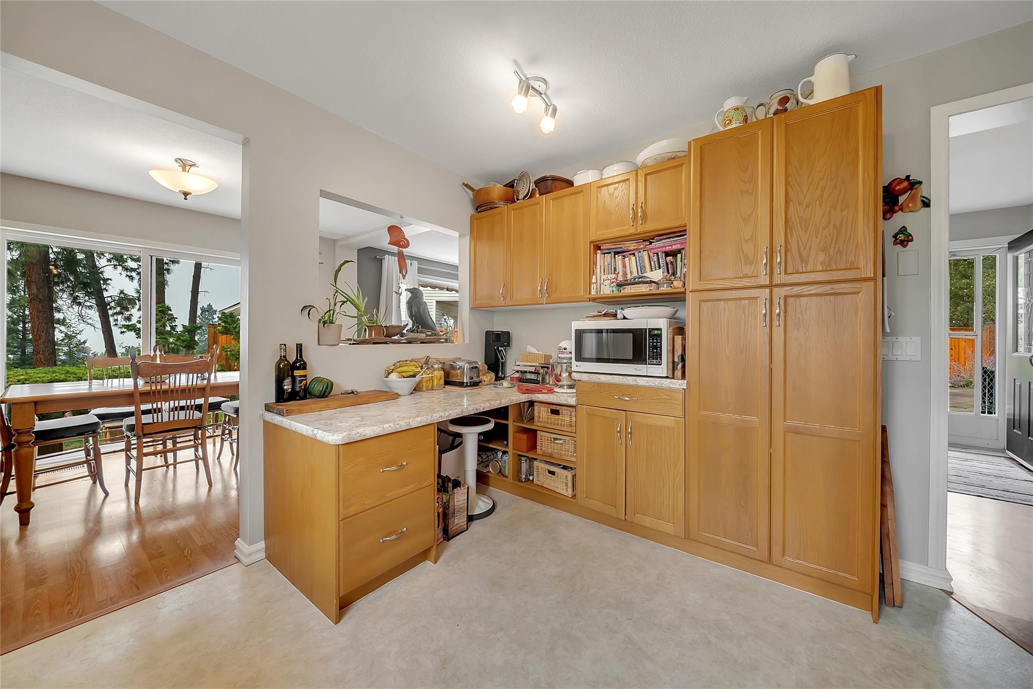 3272 Juniper Drive Naramata V0H 1N1
