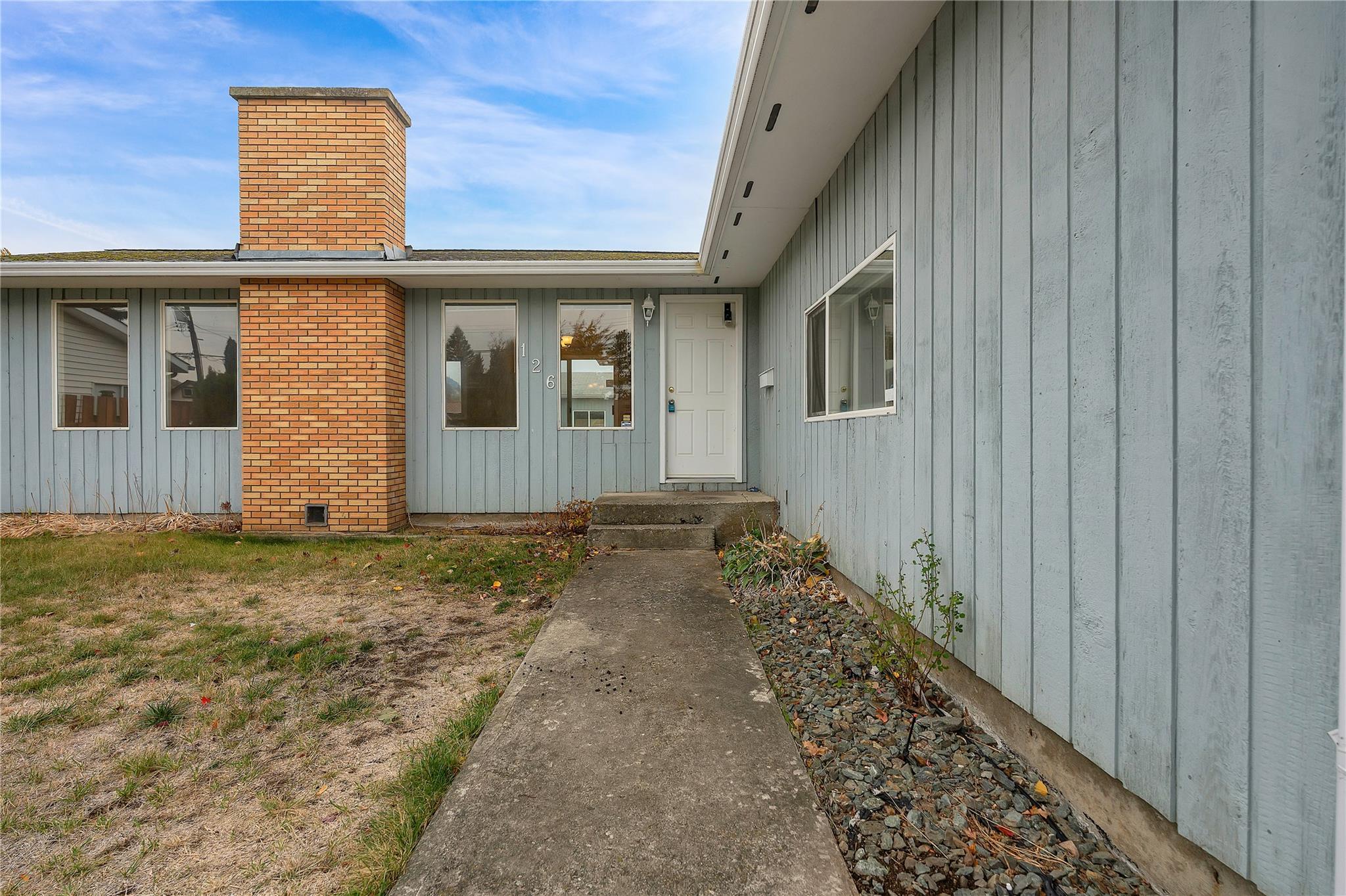 126 Lee Avenue Penticton V2A 3V8