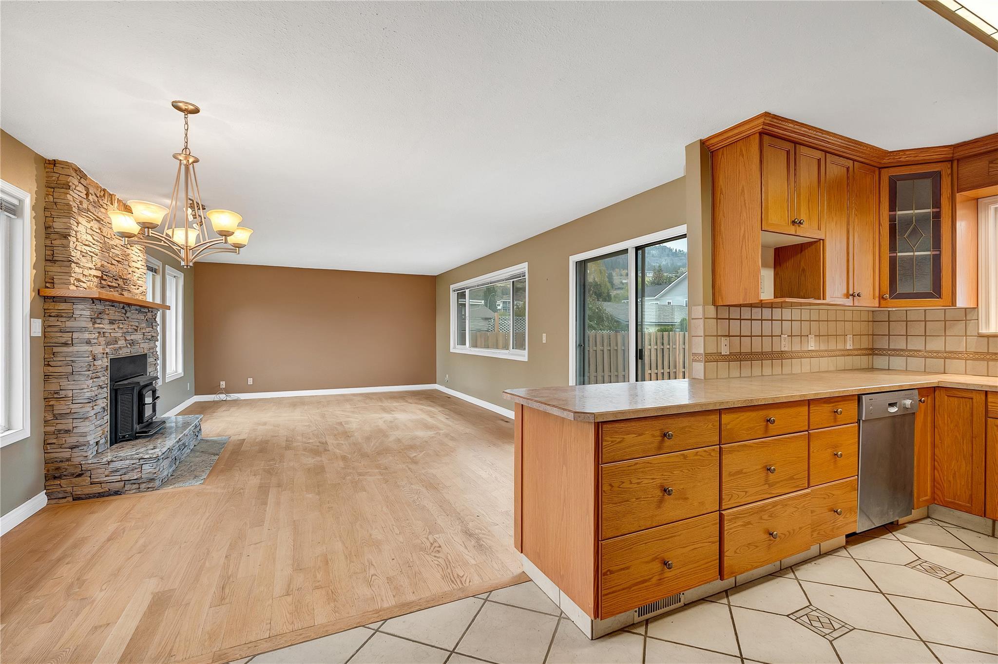 126 Lee Avenue Penticton V2A 3V8