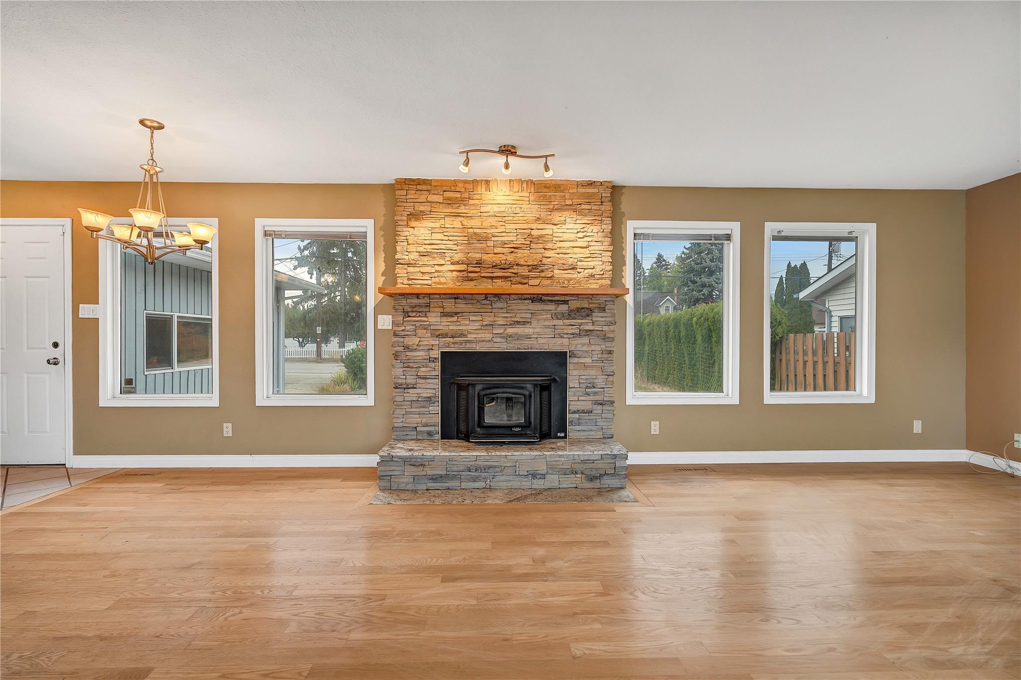 126 Lee Avenue Penticton V2A 3V8