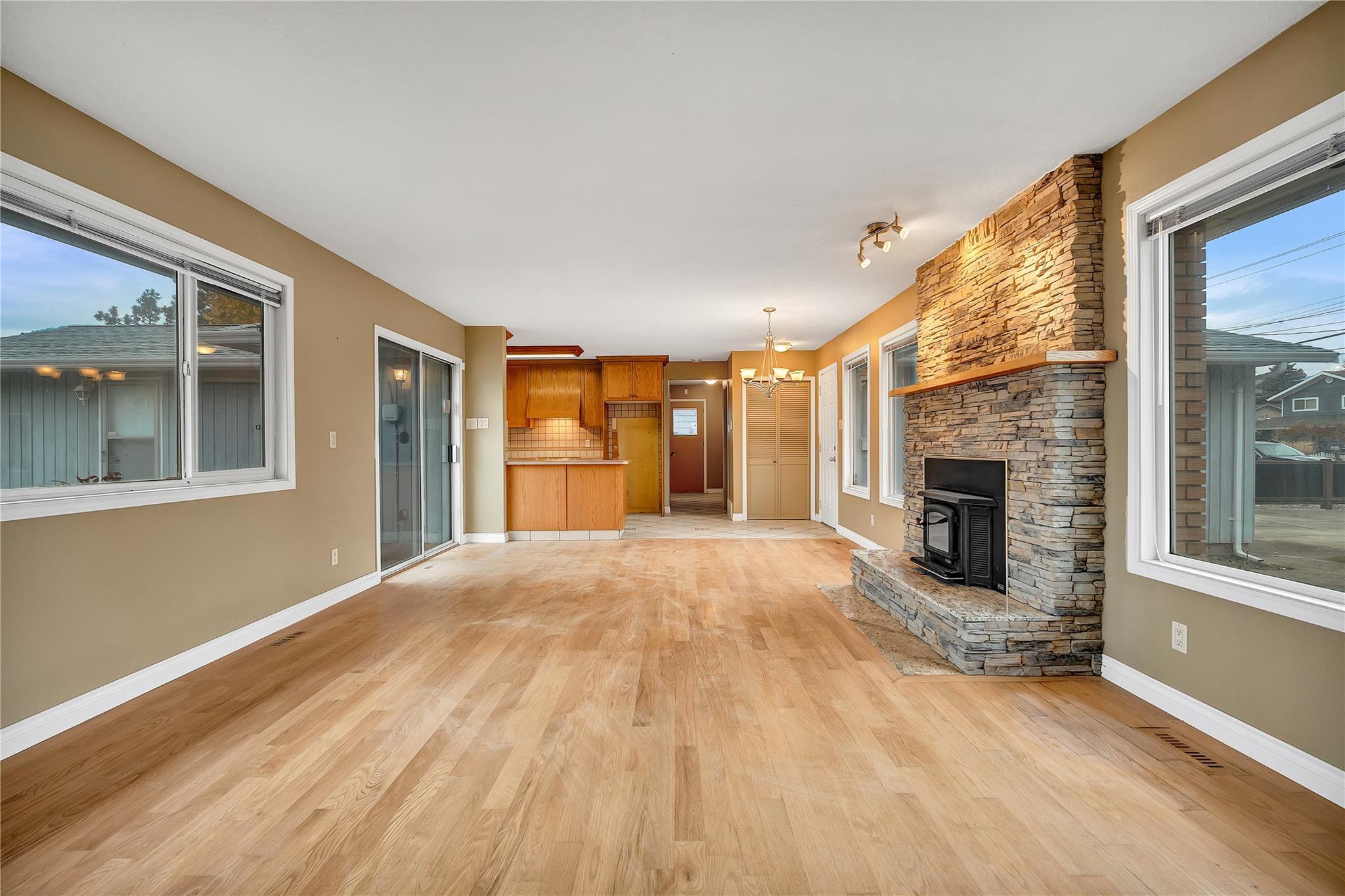 126 Lee Avenue Penticton V2A 3V8