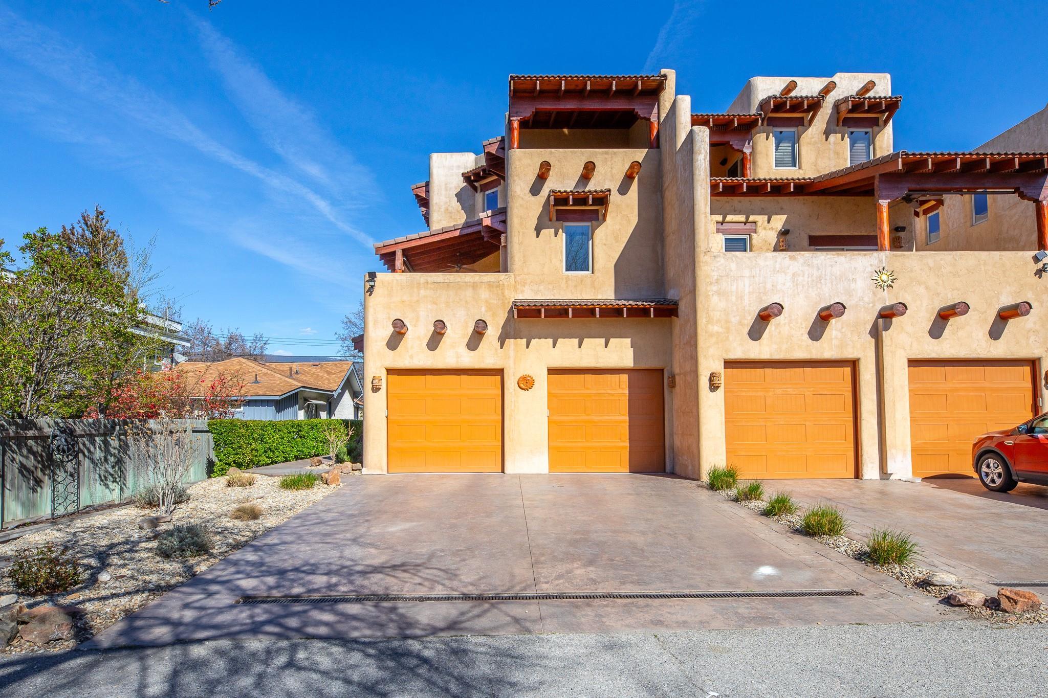 483 Maurice Street 105 Penticton V2A 5V8
