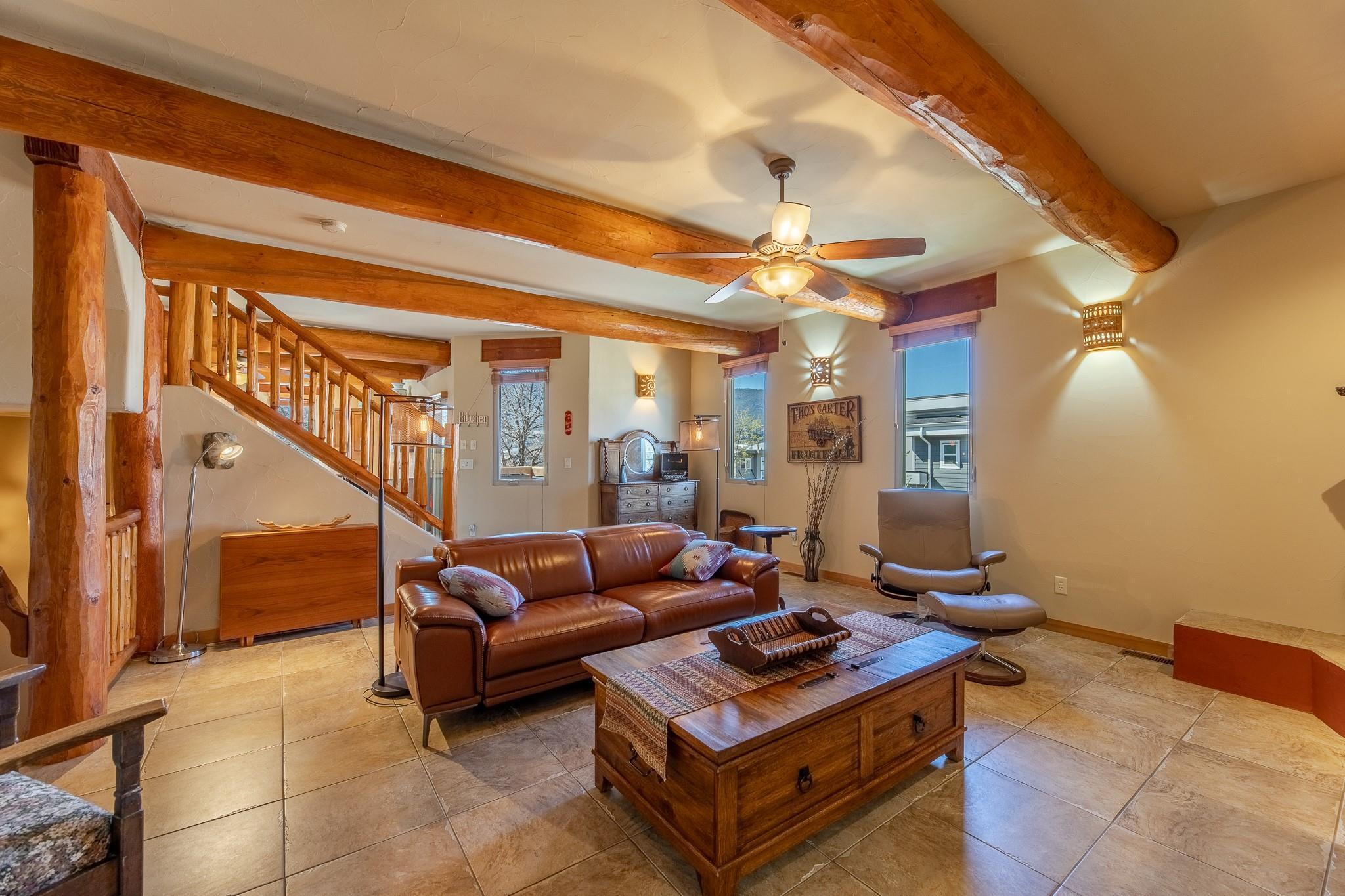 483 Maurice Street 105 Penticton V2A 5V8