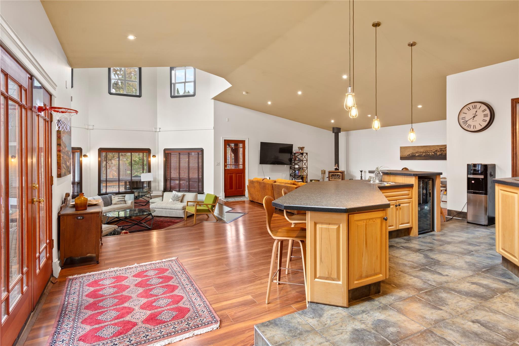 335 Middle Bench Road Penticton V2A 8S8