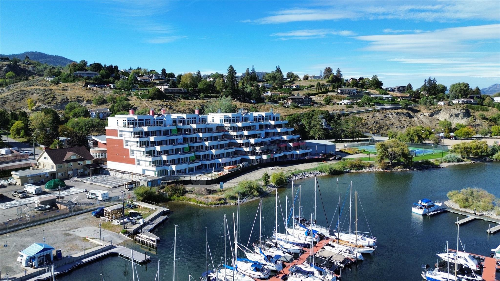 13419 Lakeshore Drive S 201 Summerland V0H 1Z1