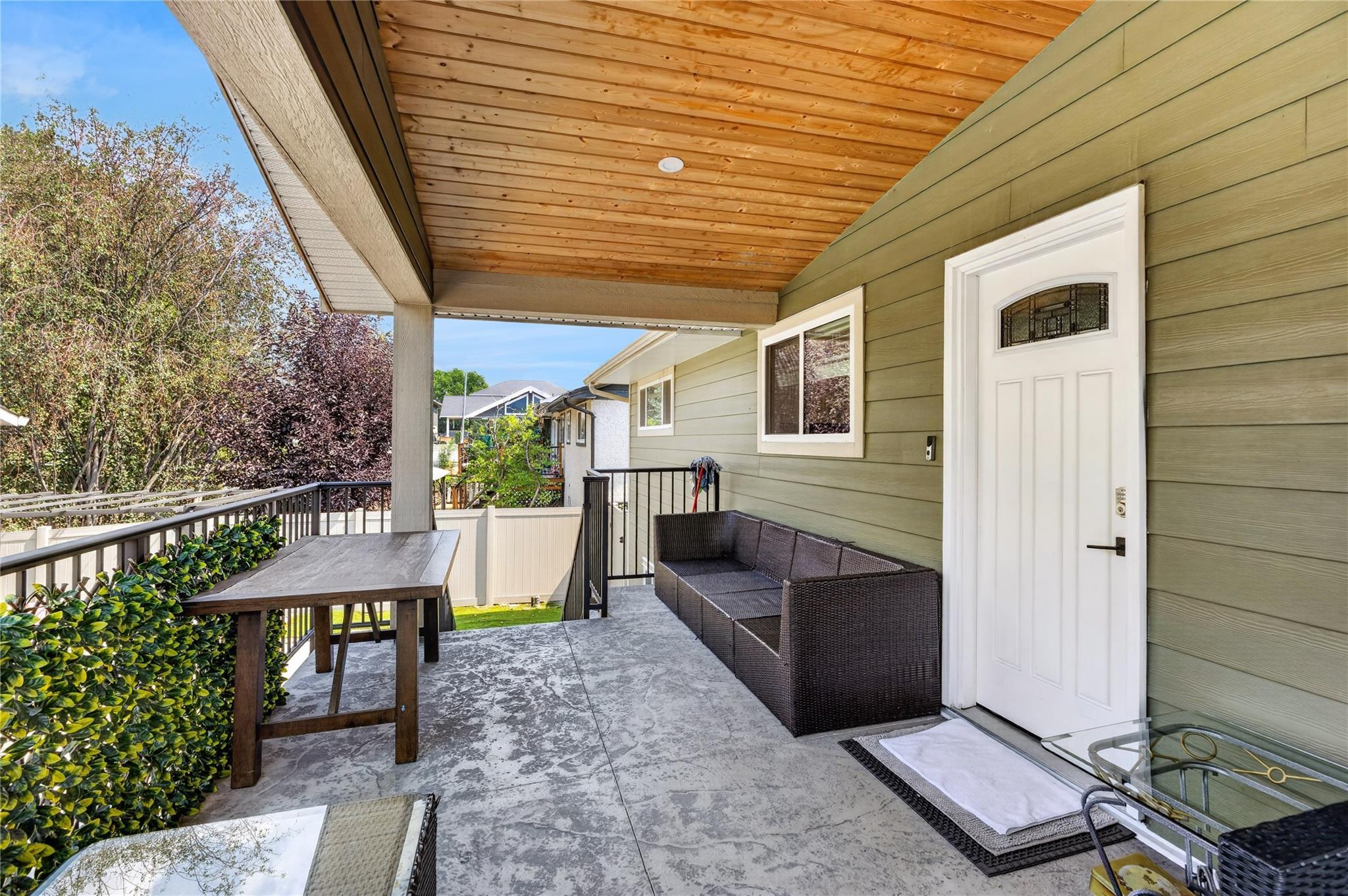 127 Okanagan Avenue W Penticton V2A 3L2