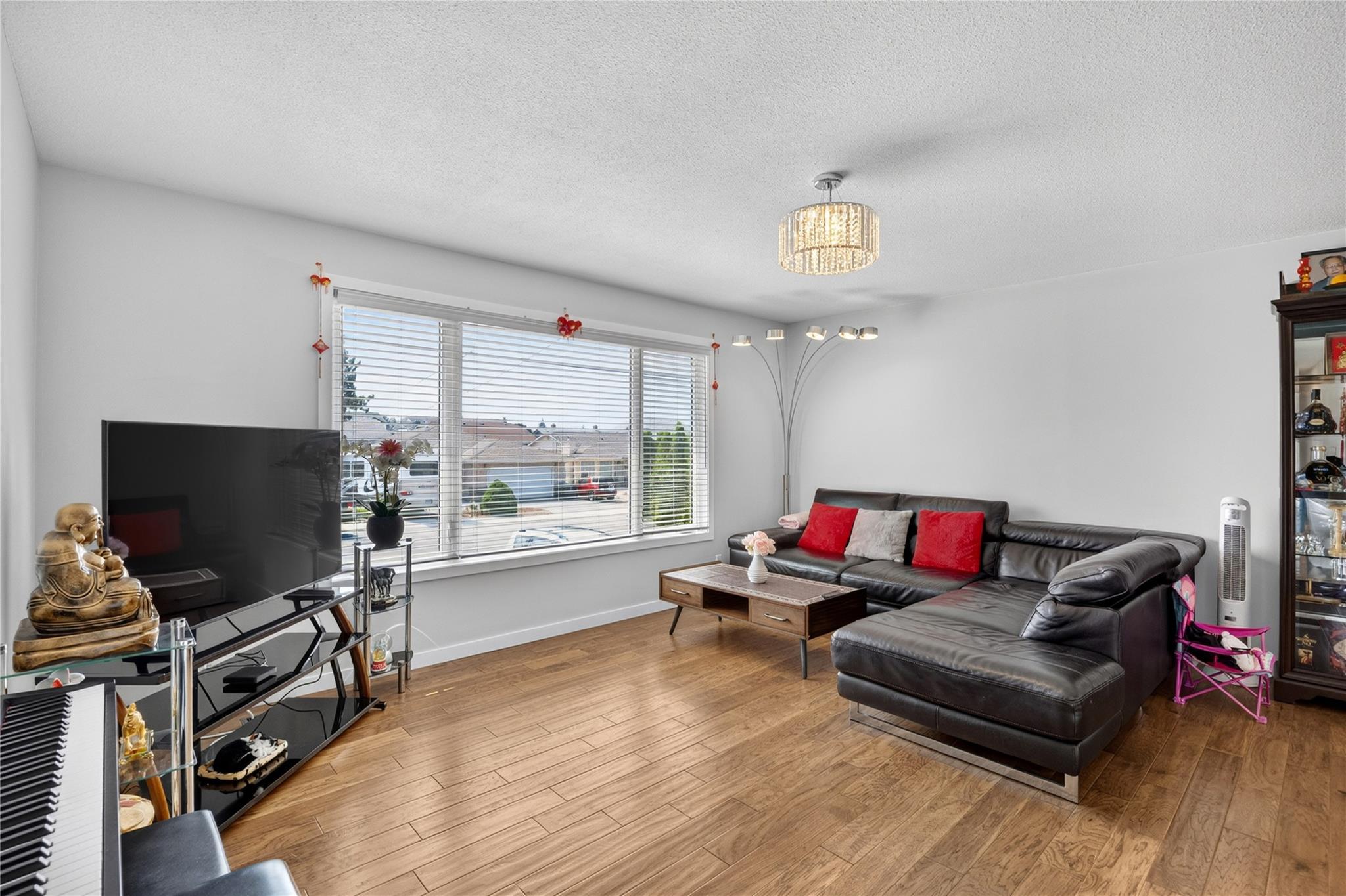 127 Okanagan Avenue W Penticton V2A 3L2