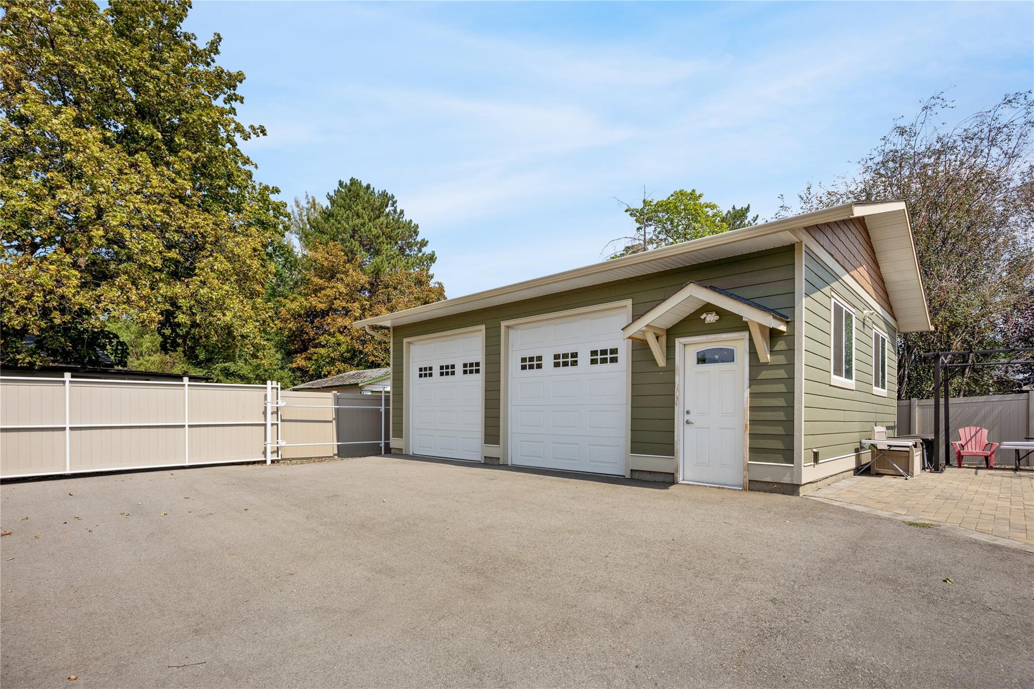 127 Okanagan Avenue W Penticton V2A 3L2