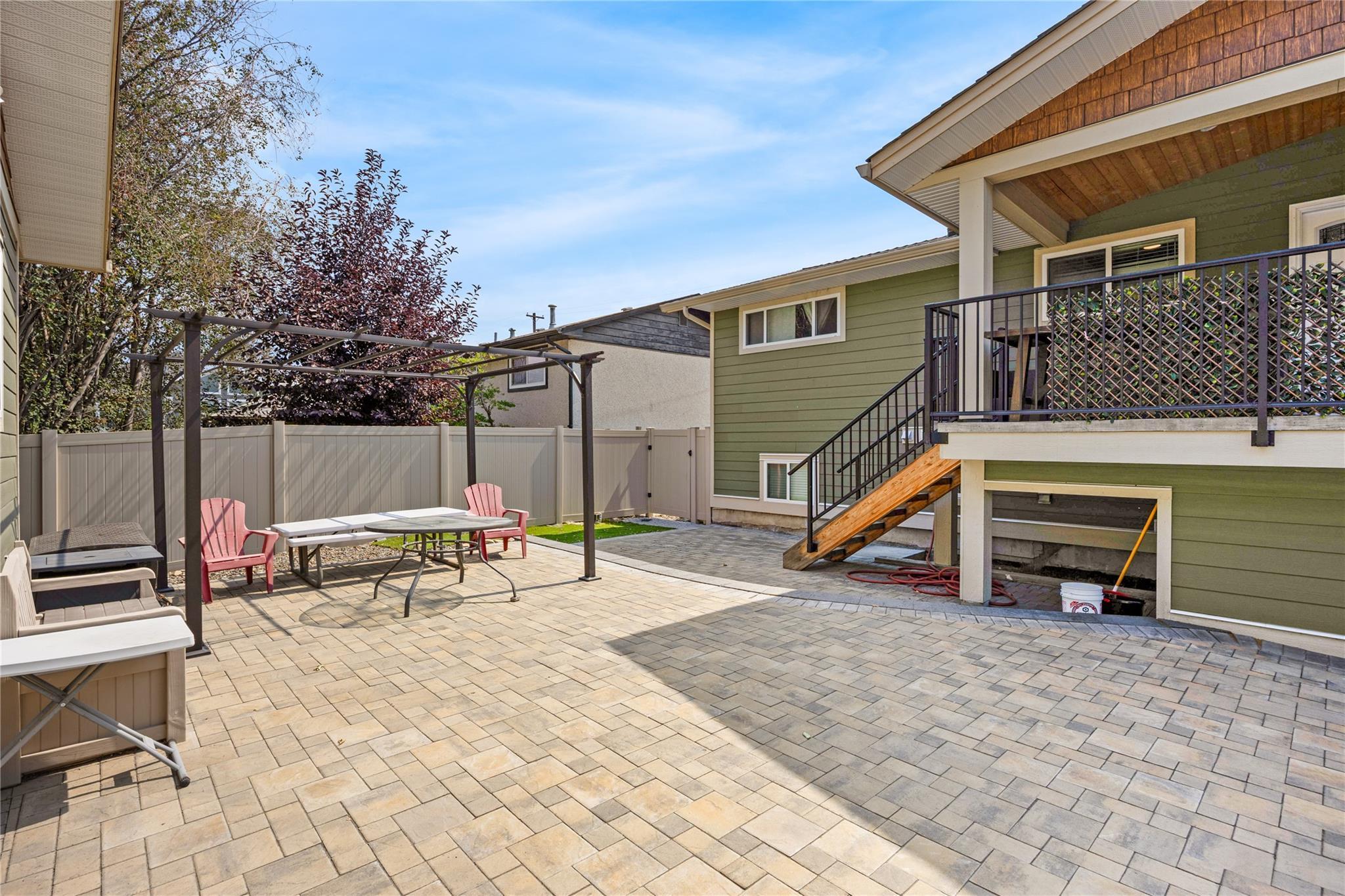 127 Okanagan Avenue W Penticton V2A 3L2