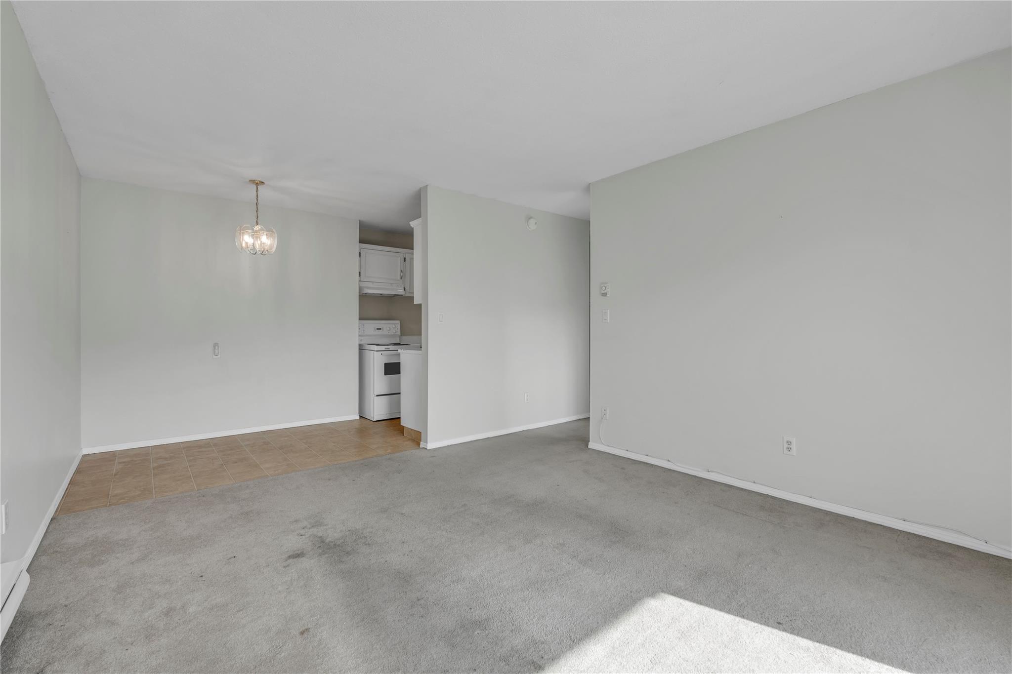 198 Roy Avenue 208 Penticton V2A 3M9