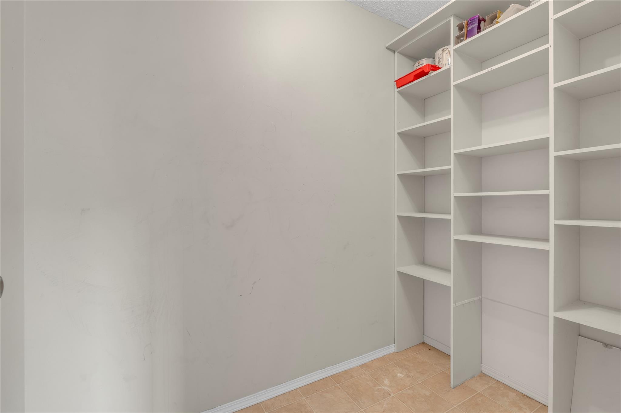 198 Roy Avenue 208 Penticton V2A 3M9