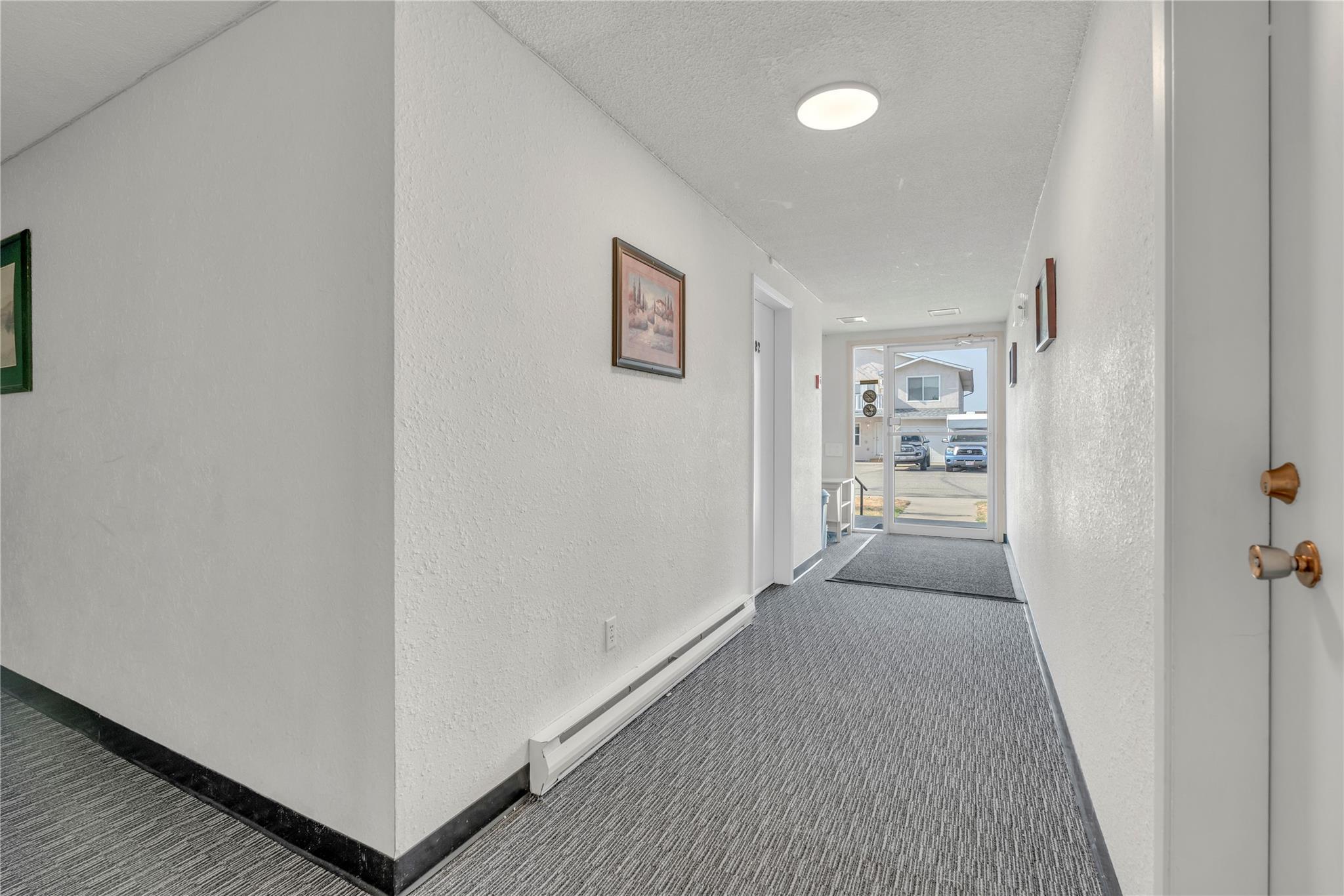 198 Roy Avenue 208 Penticton V2A 3M9