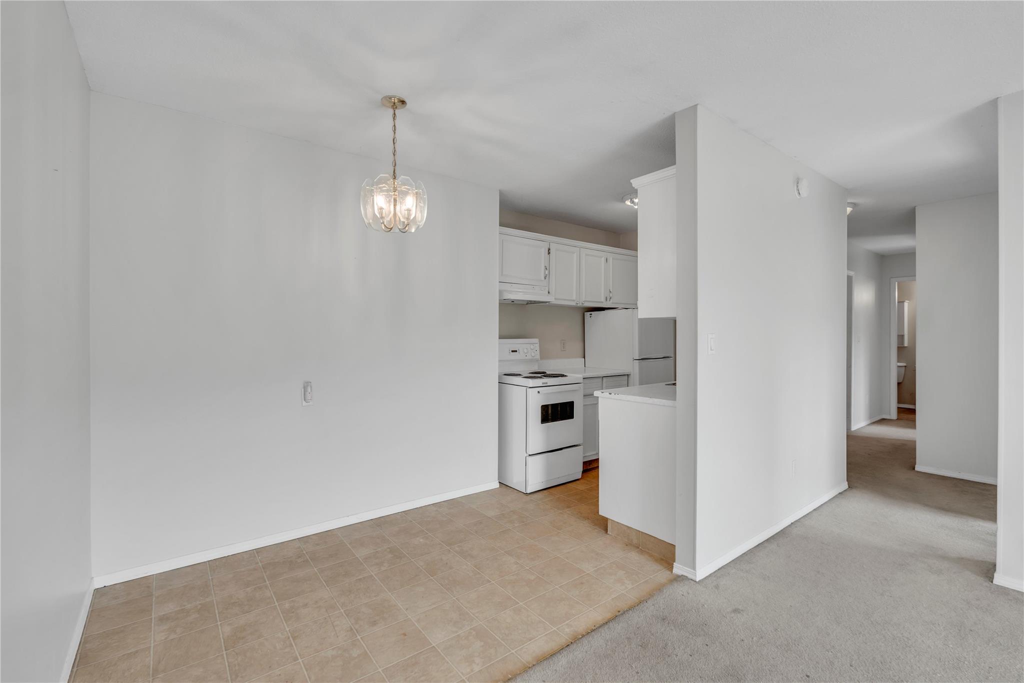 198 Roy Avenue 208 Penticton V2A 3M9