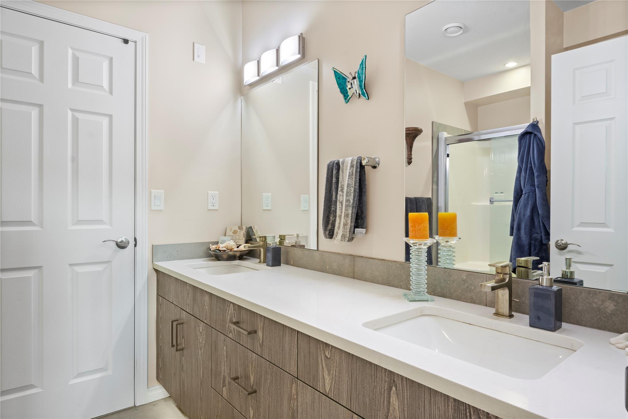 3388 Skaha Lake Road 1002 Penticton V2A 6G4