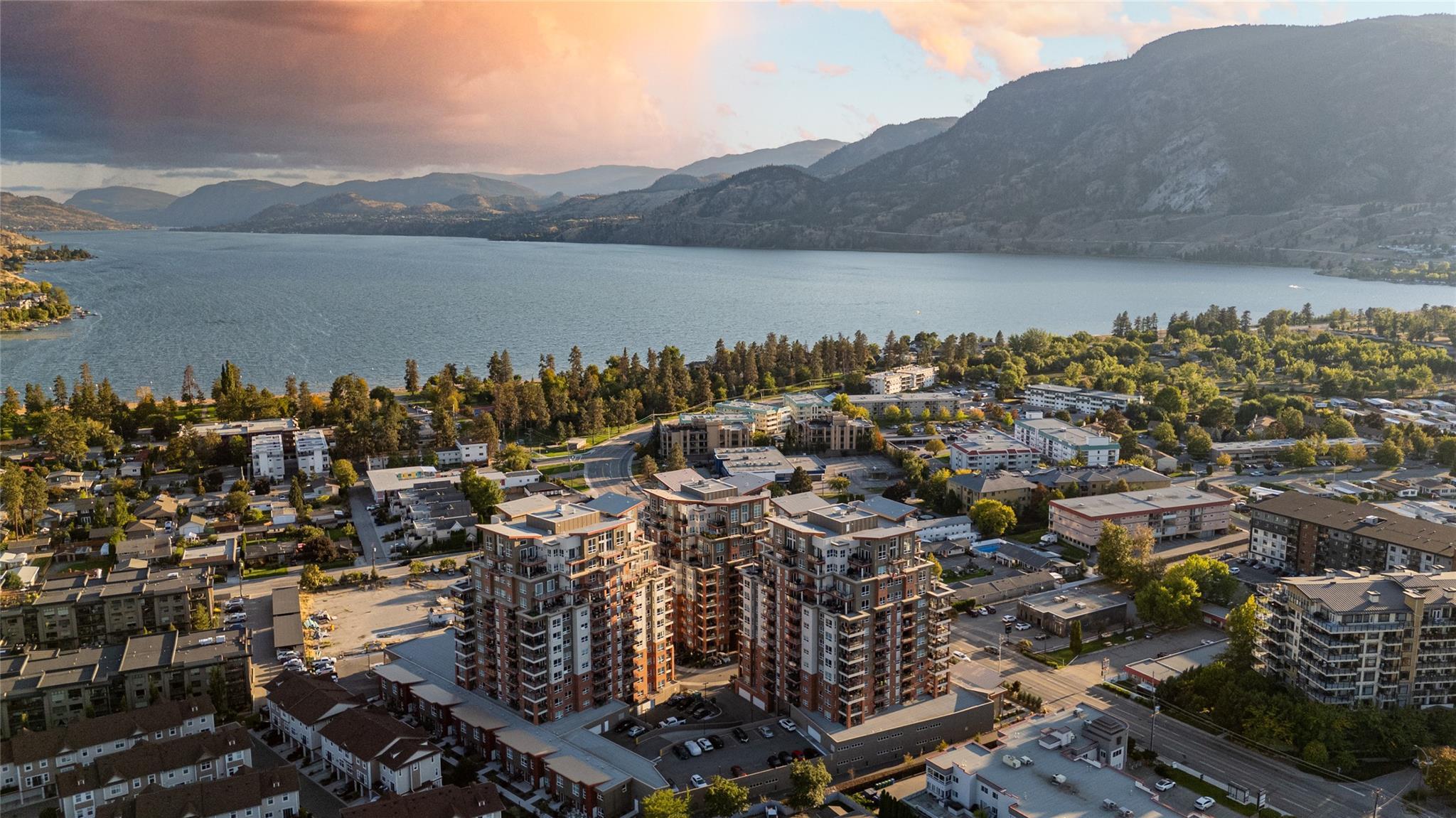 3388 Skaha Lake Road 1002 Penticton V2A 6G4