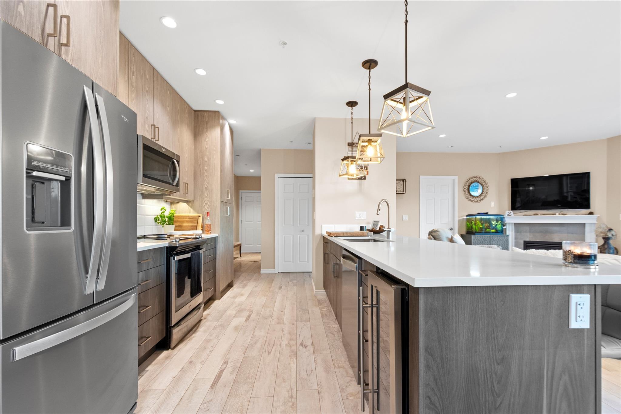3388 Skaha Lake Road 1002 Penticton V2A 6G4