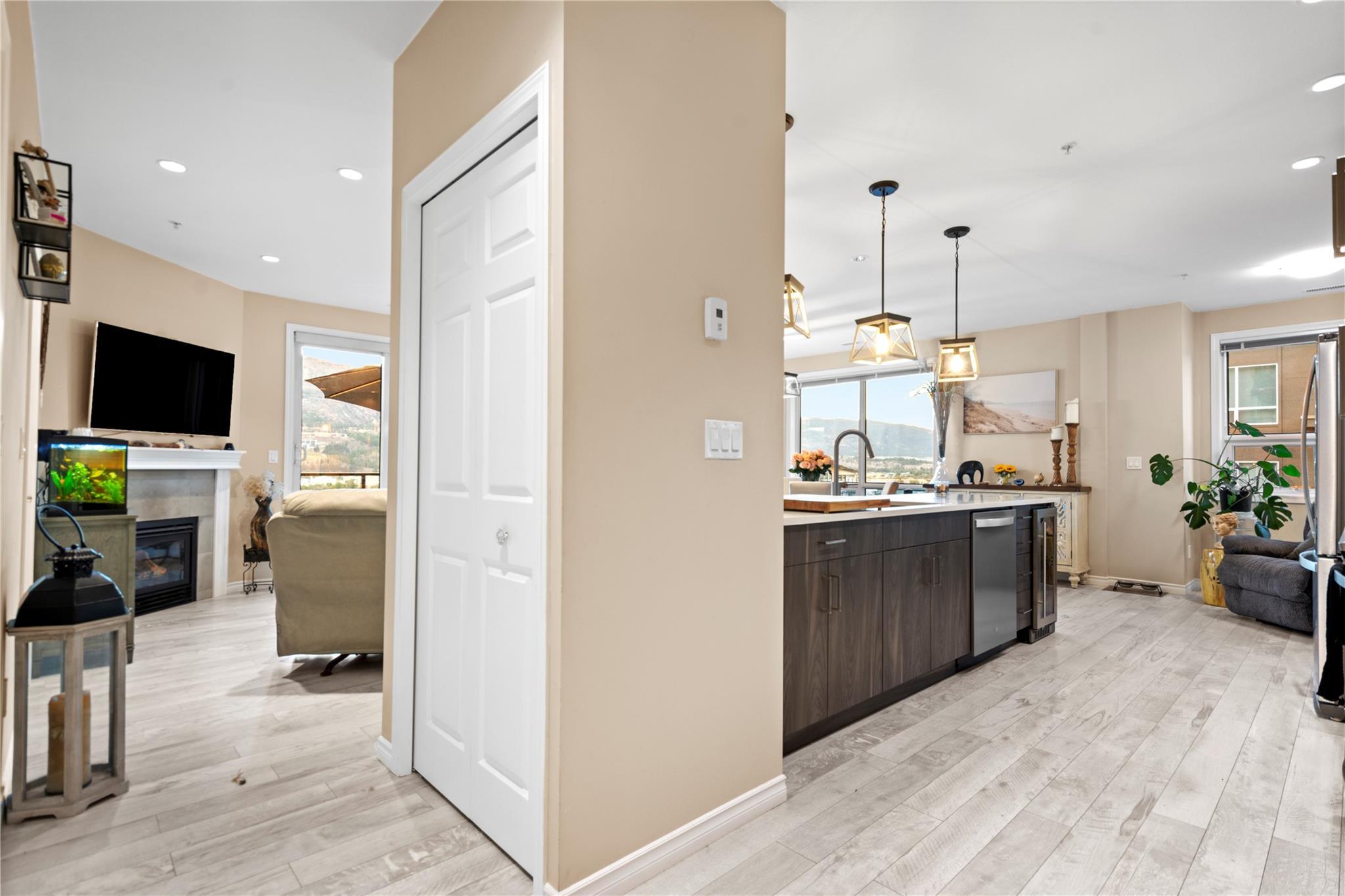 3388 Skaha Lake Road 1002 Penticton V2A 6G4
