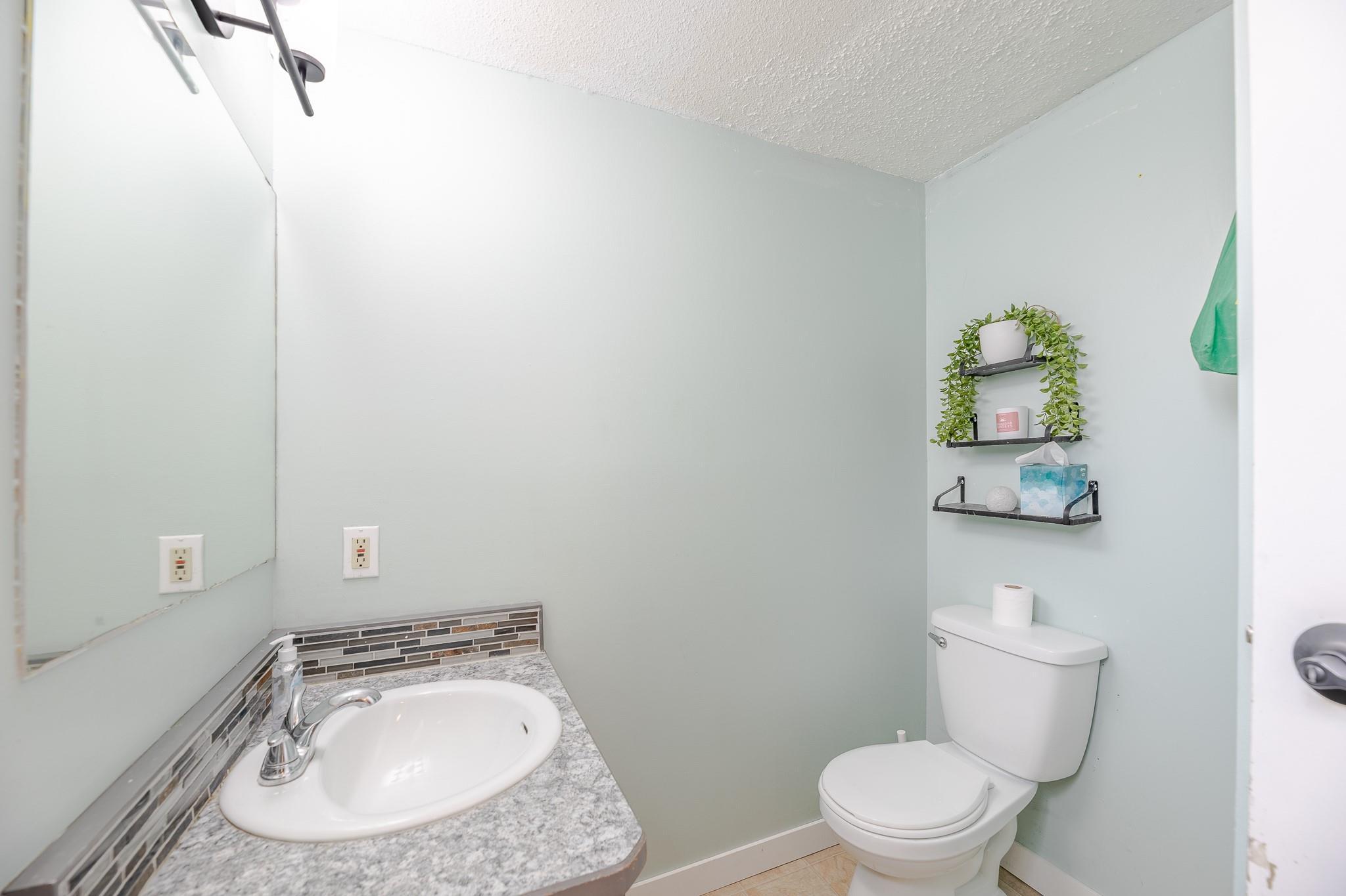 3004 South Main Street 124 Penticton V2A 6Y2