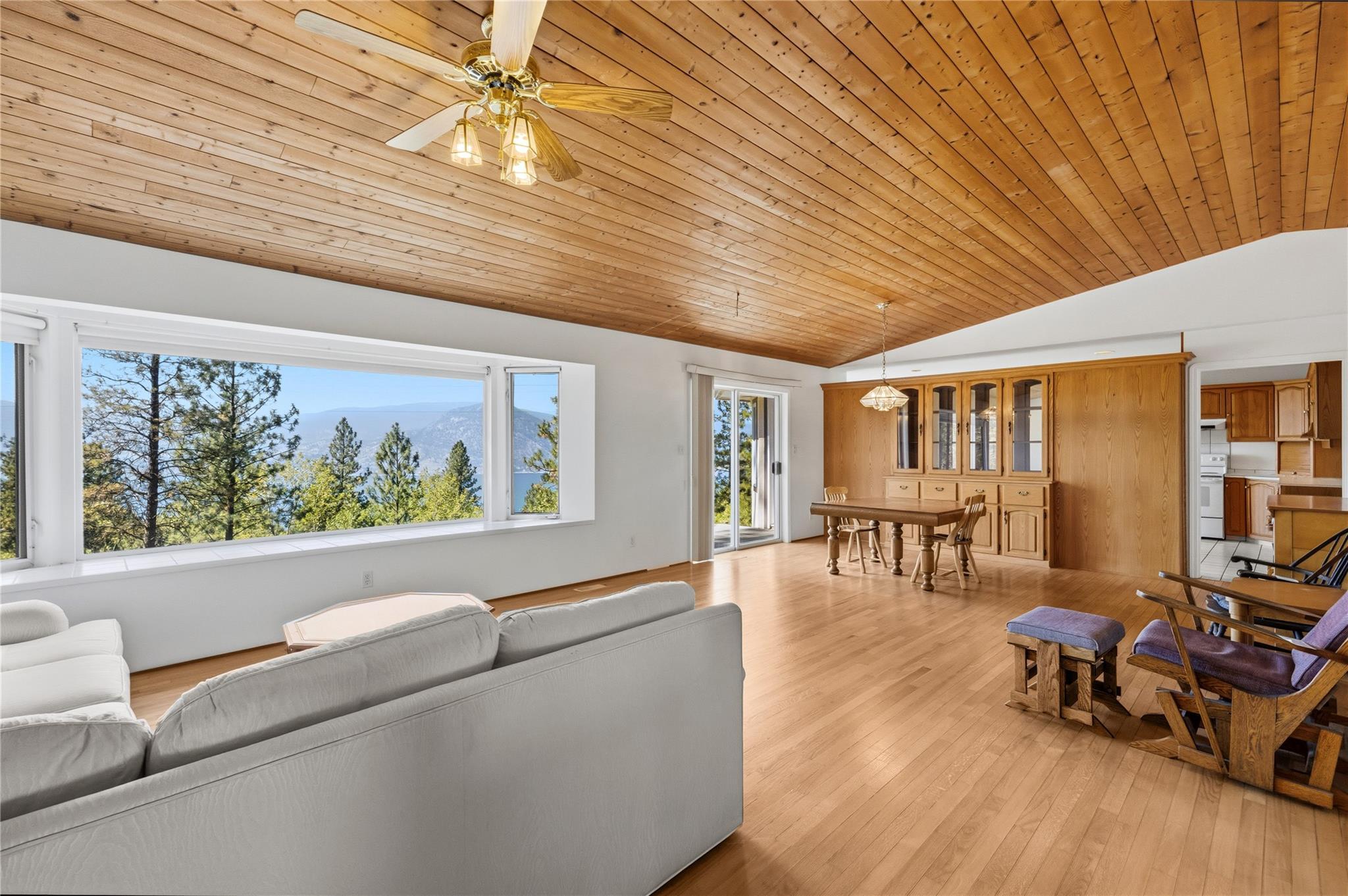 1970 Sutherland Road Penticton V2A 8T8