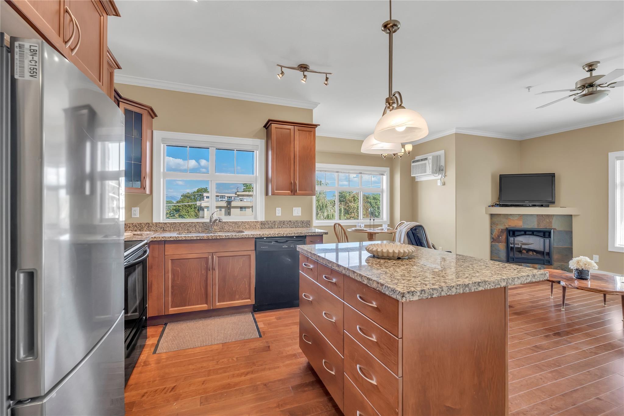 240 Wade Avenue 401 Penticton V2A 1T8