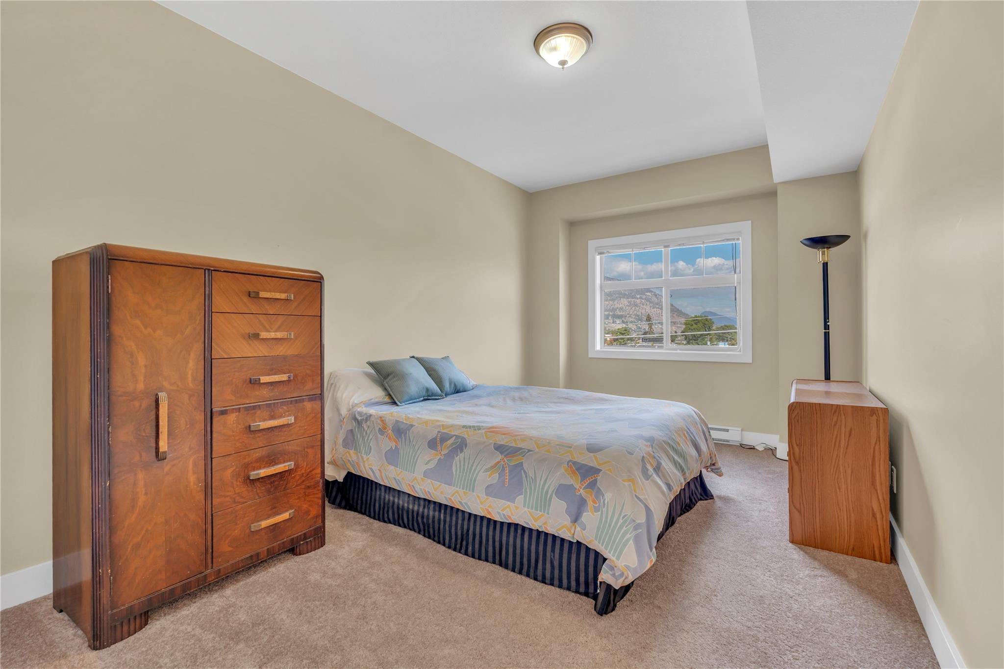 240 Wade Avenue 401 Penticton V2A 1T8