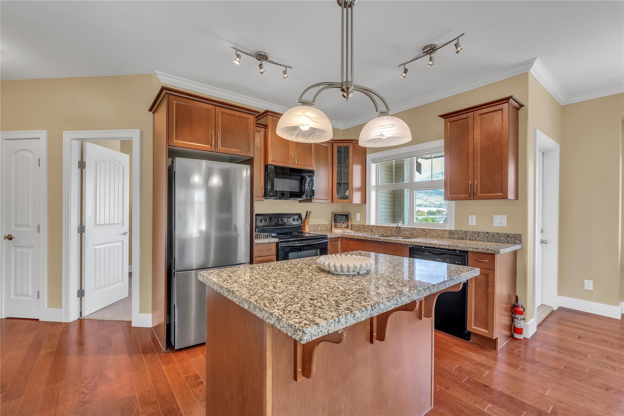 240 Wade Avenue 401 Penticton V2A 1T8