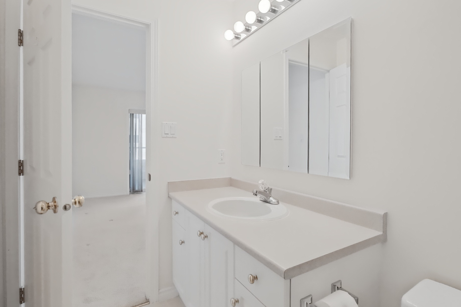 2265 Atkinson Street 307 Penticton V2A 8R7