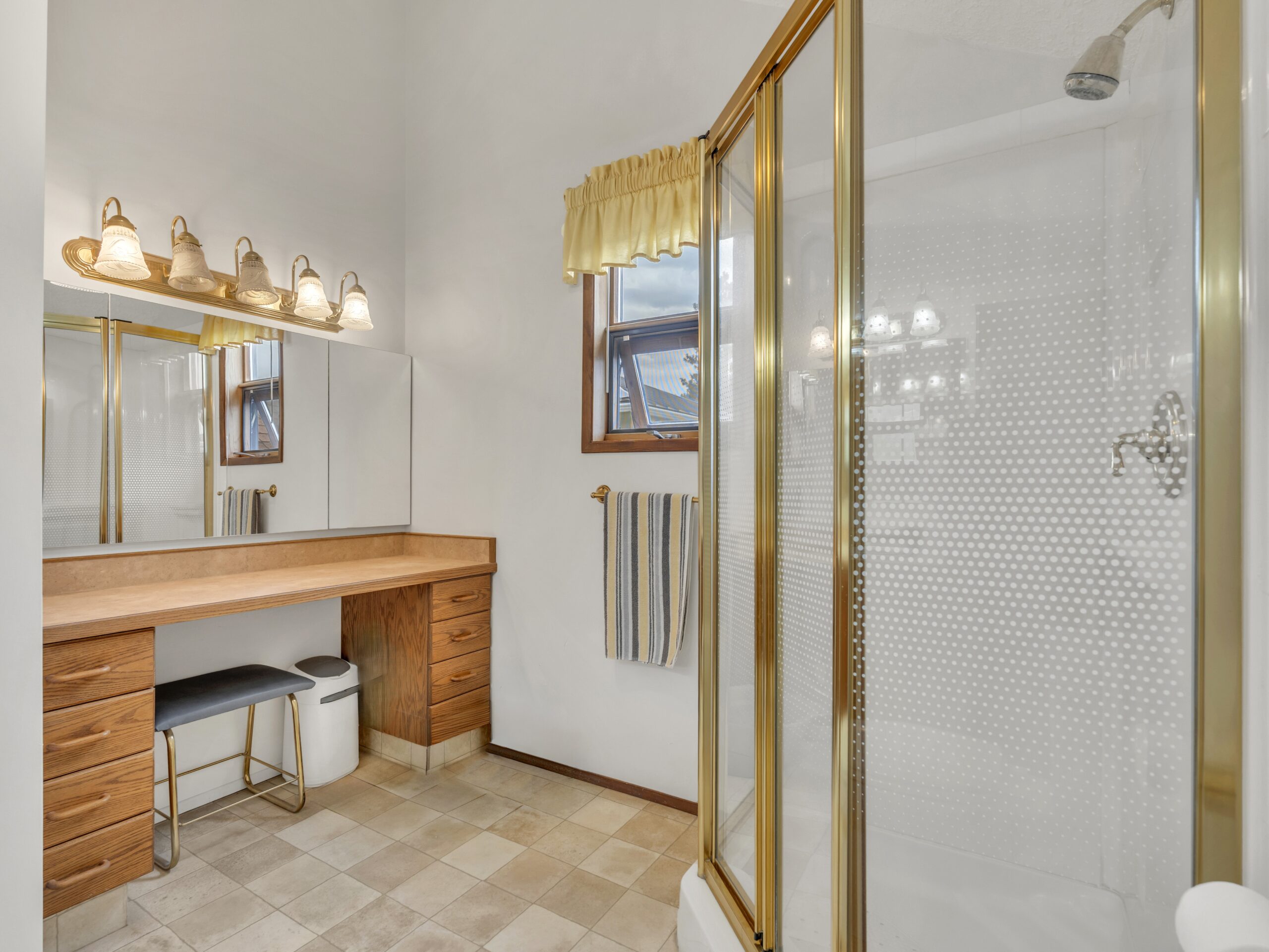 146 Yorkton Avenue Penticton V2A 3V2