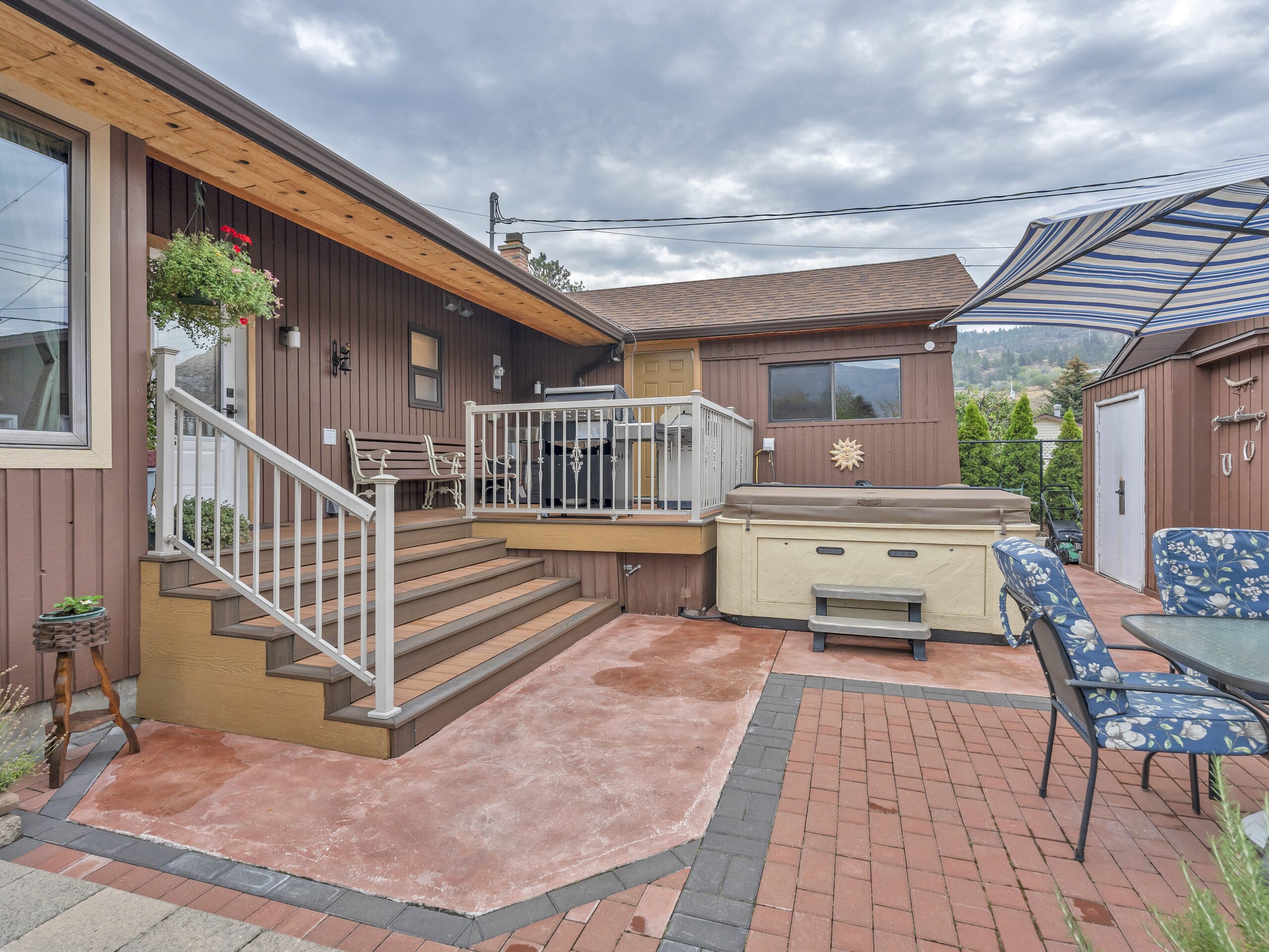 146 Yorkton Avenue Penticton V2A 3V2