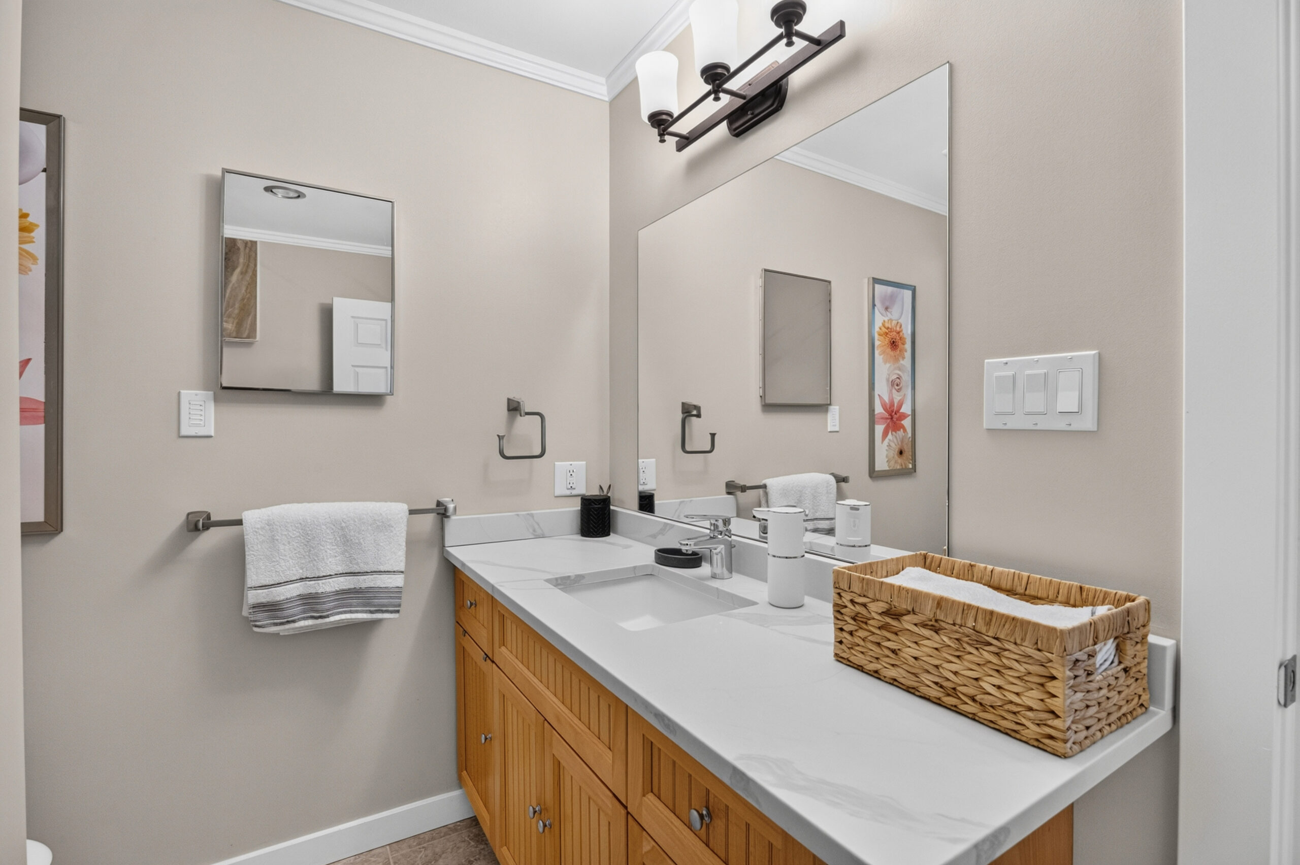 11304 Dunsdon Crescent Summerland V0H 1Z0
