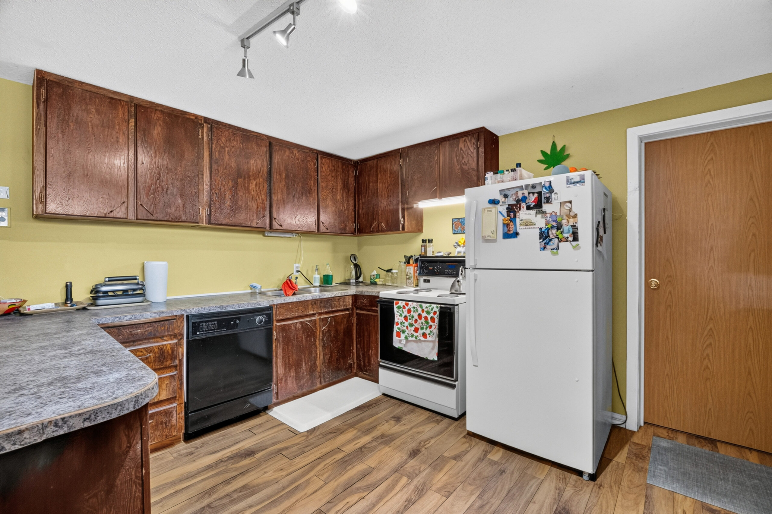 355 & 357 Gwyer Street Penticton V2A 1R2