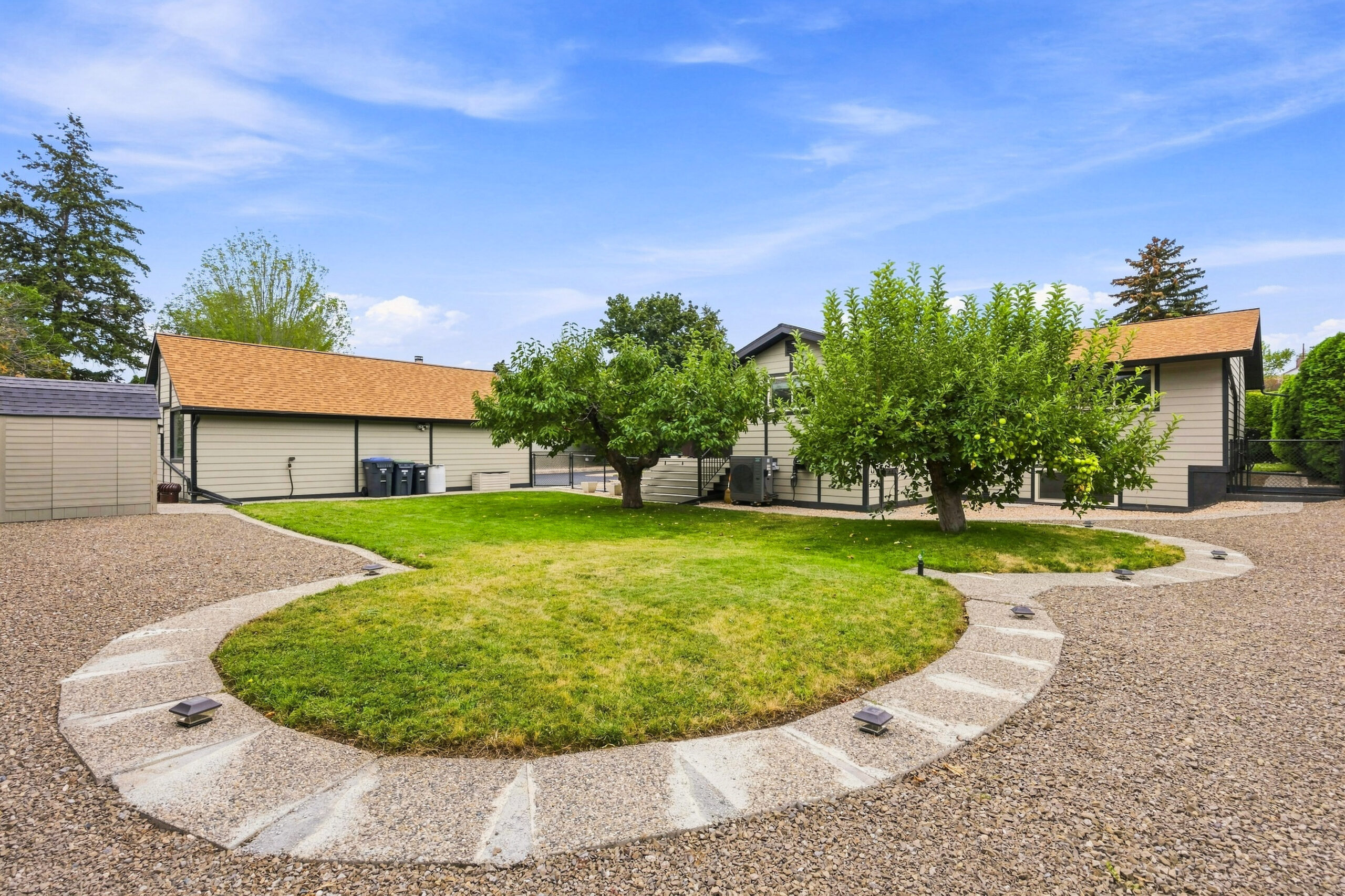 11304 Dunsdon Crescent Summerland V0H 1Z0