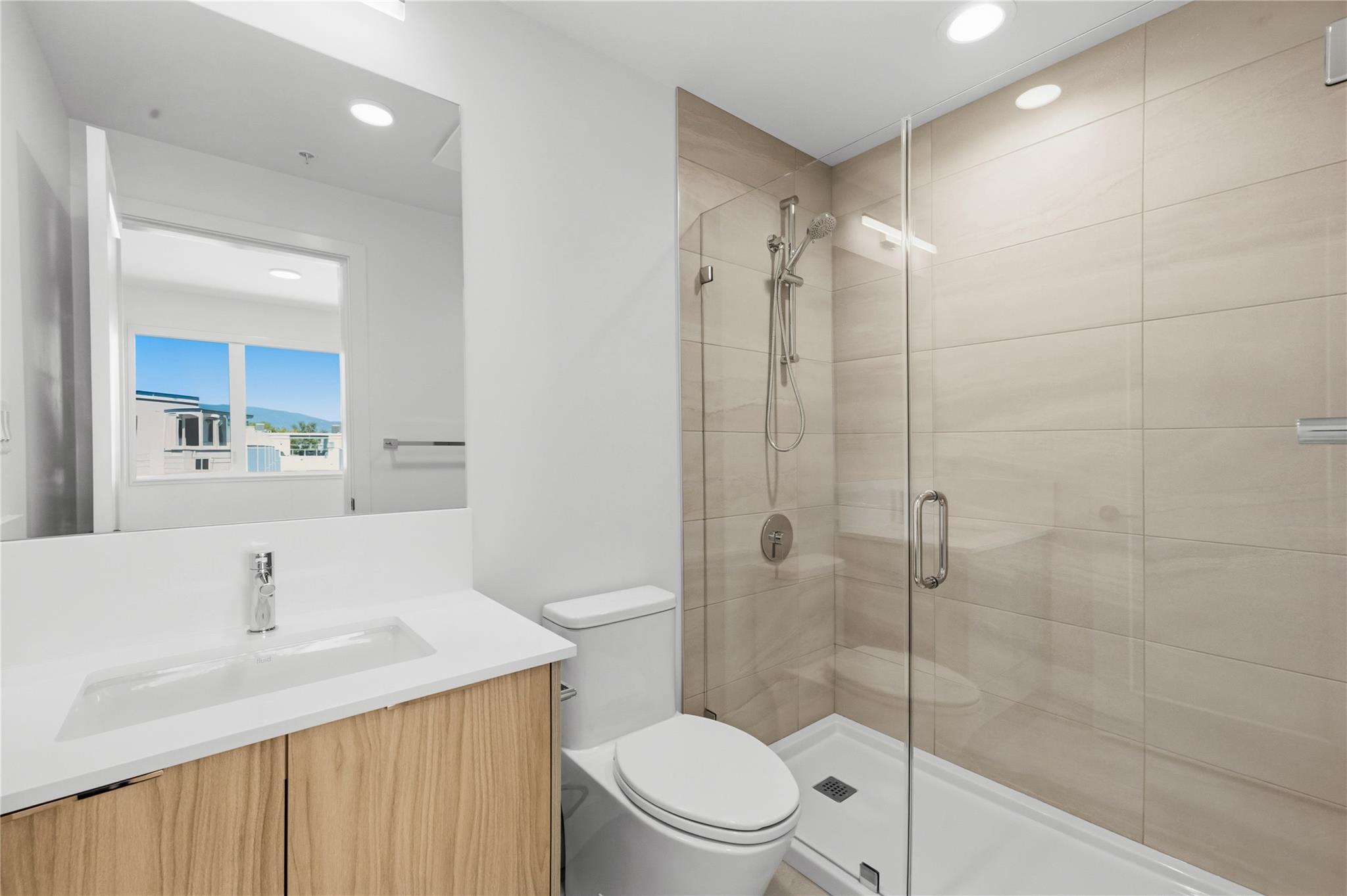 270 Riverside Drive 412 Penticton V2A 5Y5