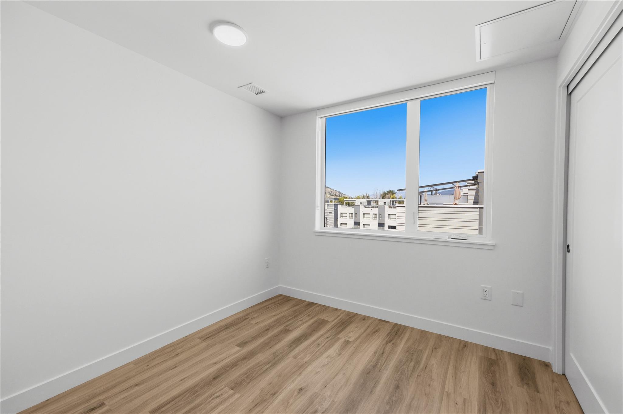 270 Riverside Drive 412 Penticton V2A 5Y5