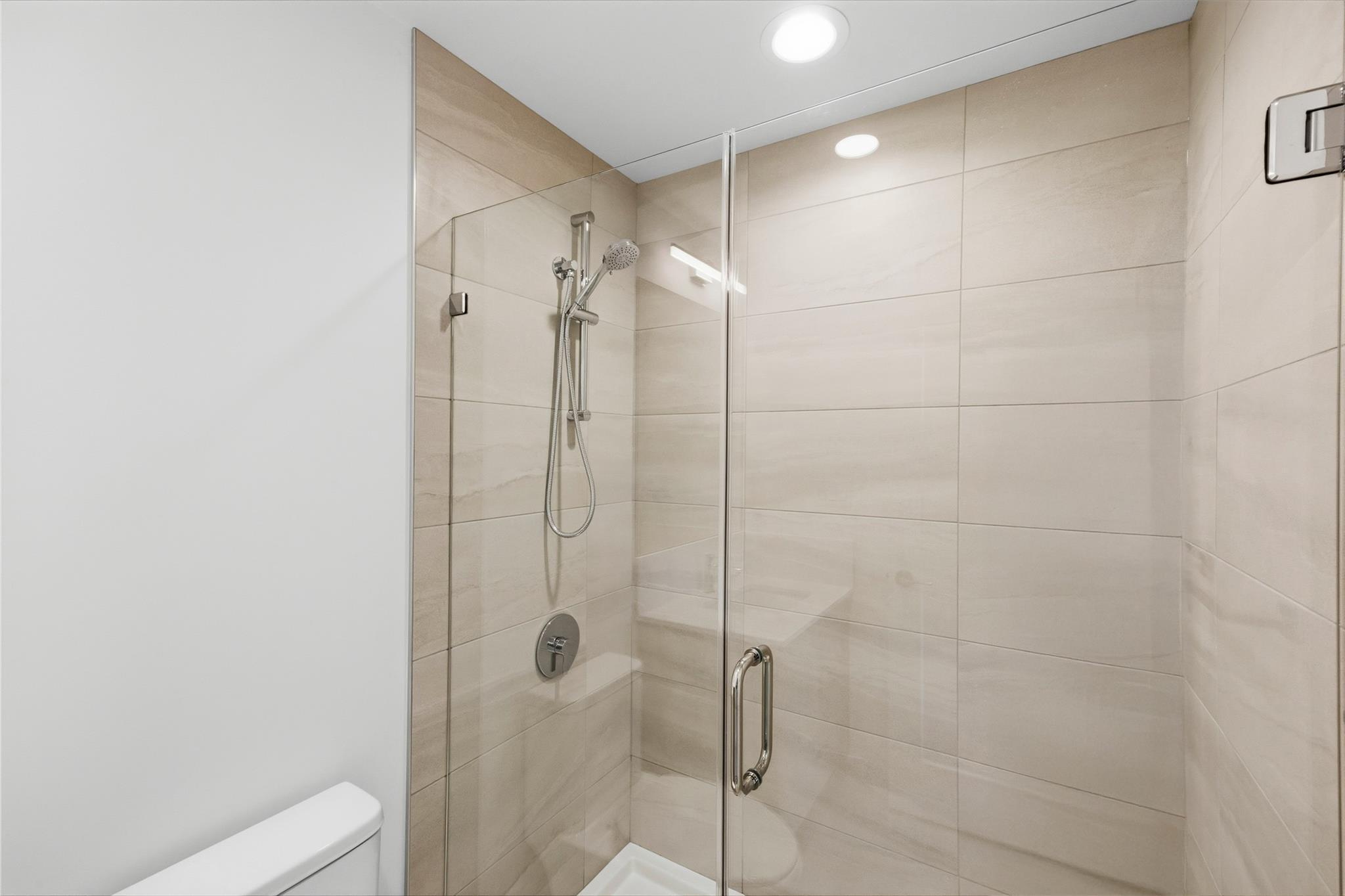 270 Riverside Drive 412 Penticton V2A 5Y5