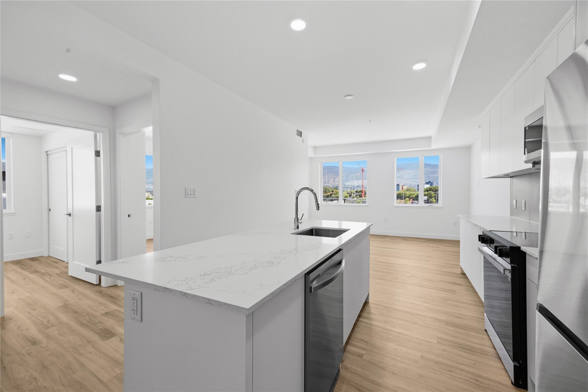 270 Riverside Drive 412 Penticton V2A 5Y5