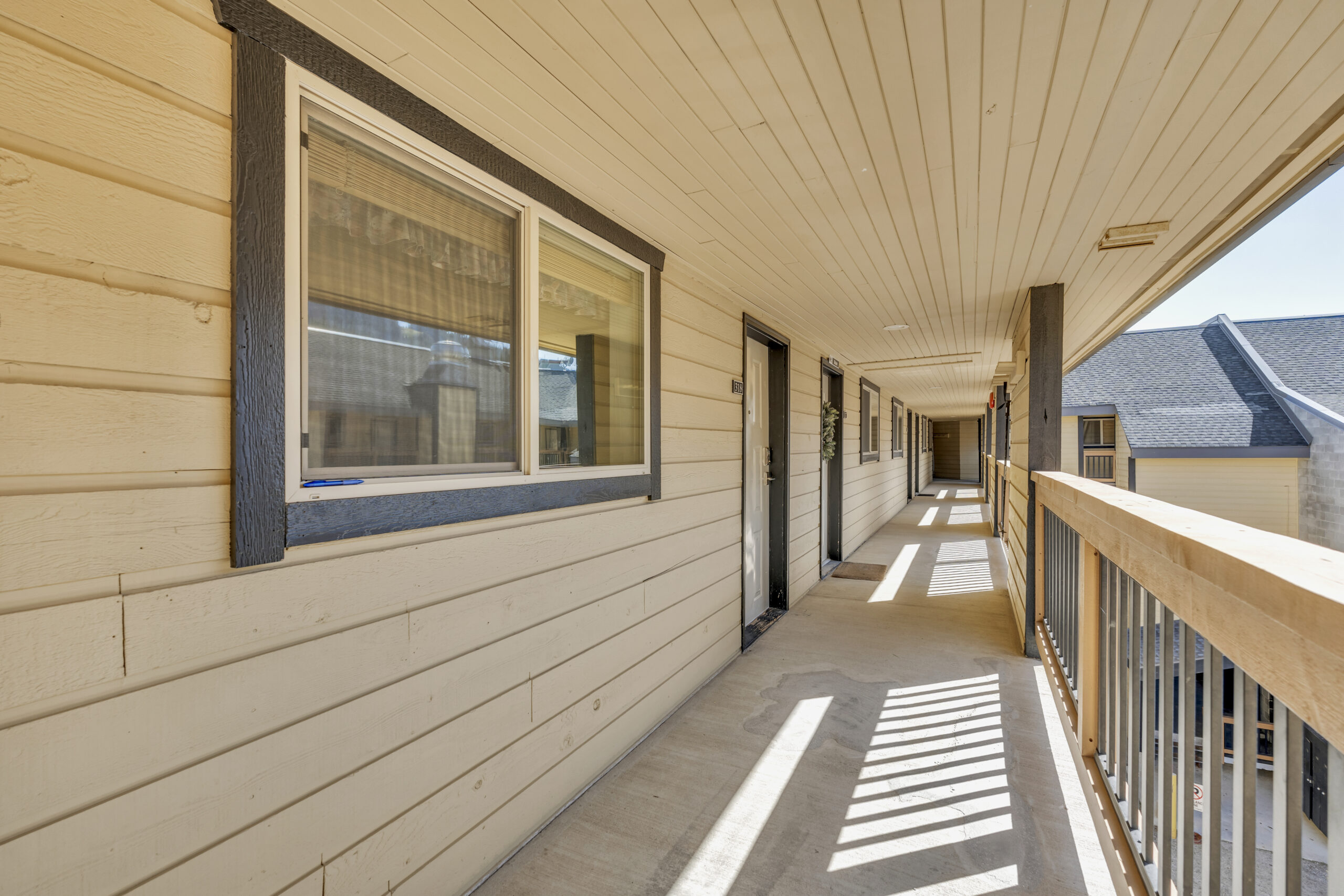 330 Strayhorse Road 318 Apex Mountain V2A 0E2