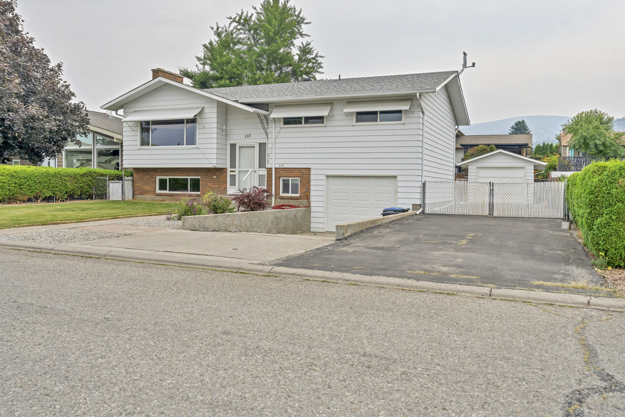 137 Murray Drive Penticton V2A 6W7