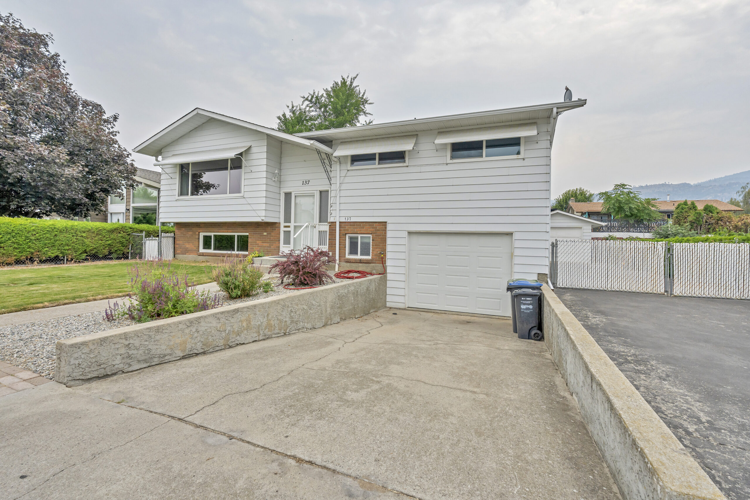 137 Murray Drive Penticton V2A 6W7