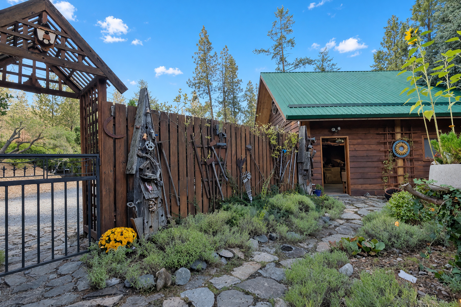 2128 Ryan Road Penticton V2A 8Z1