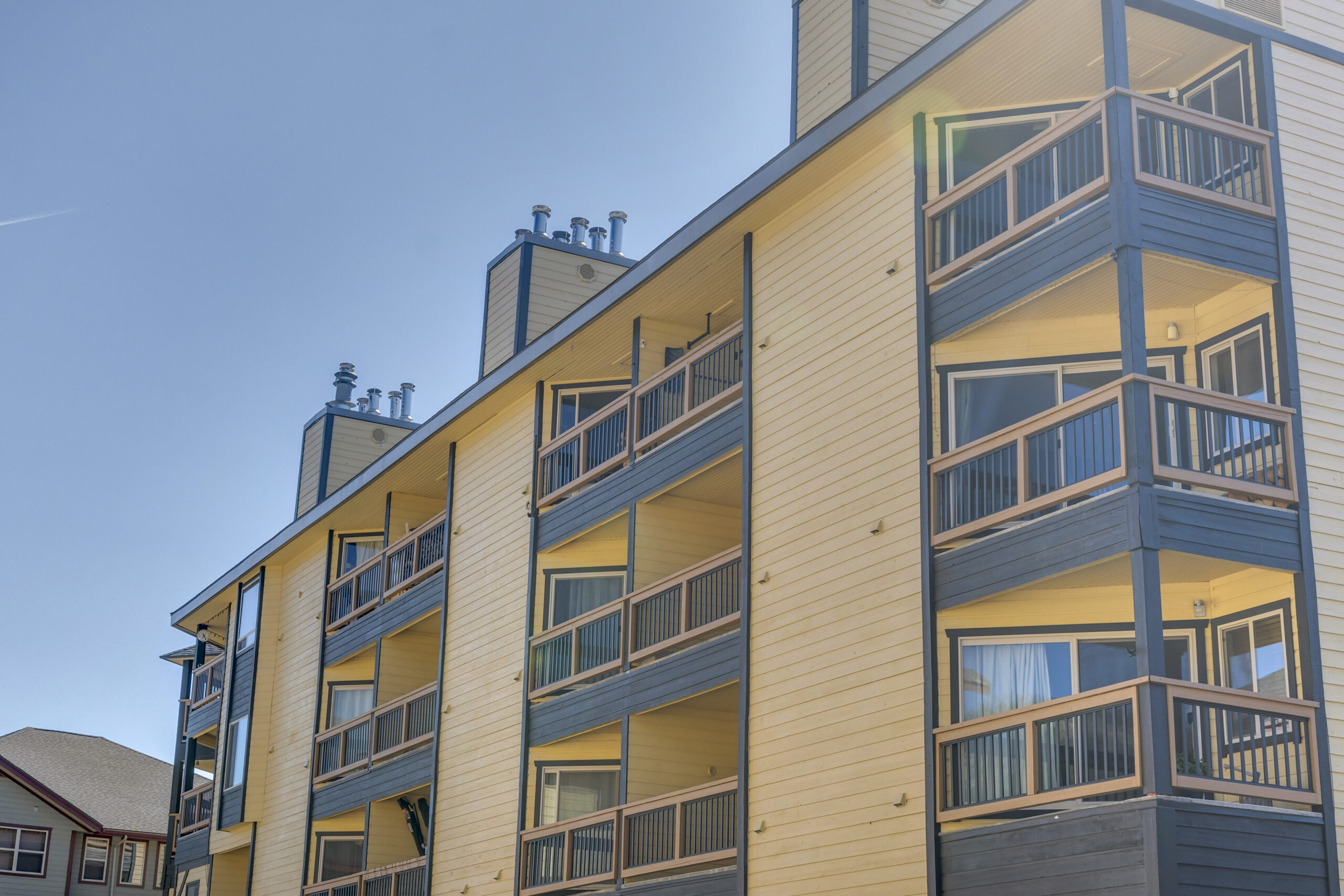 330 Strayhorse Road 318 Apex Mountain V2A 0E2