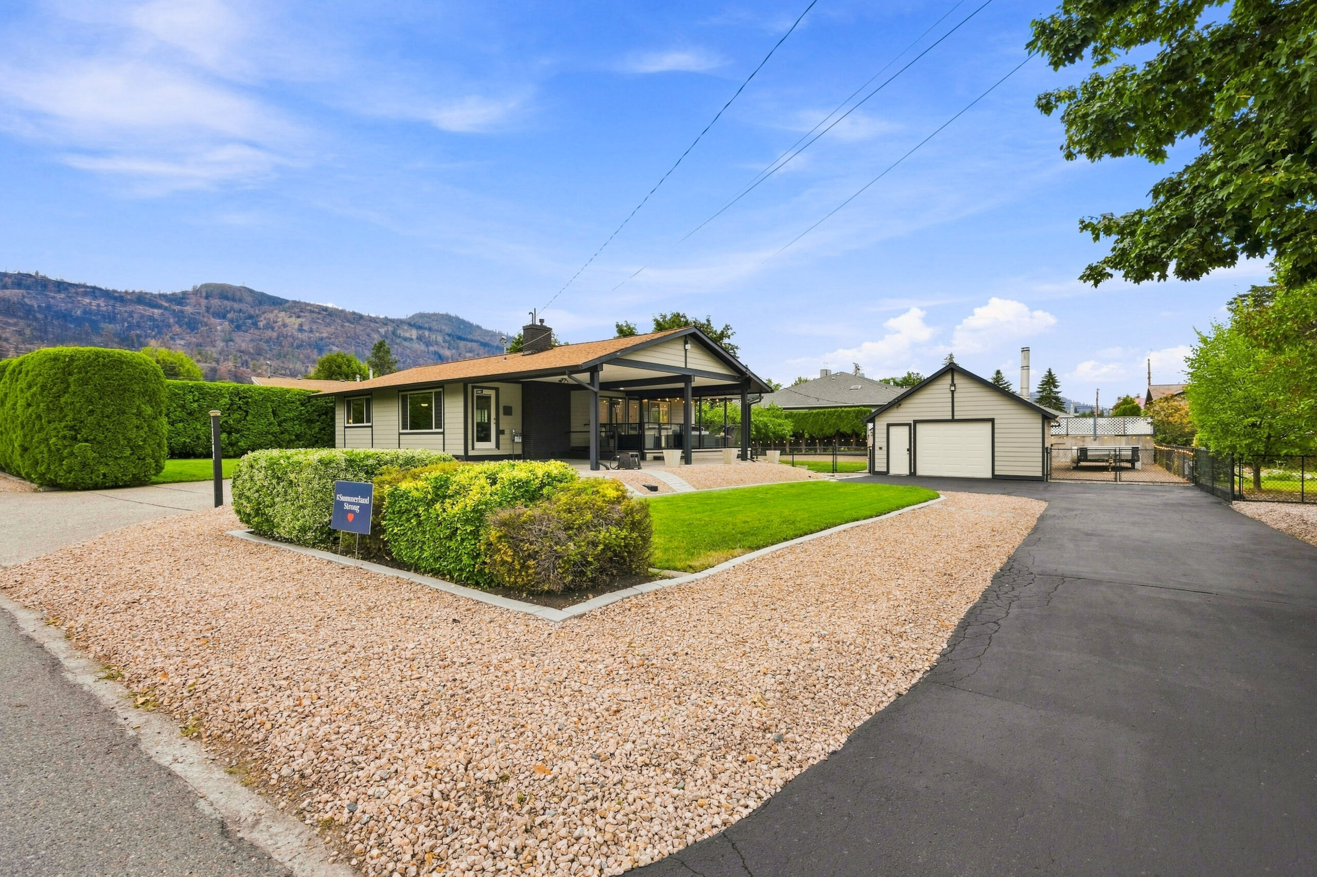 11304 Dunsdon Crescent Summerland V0H 1Z0