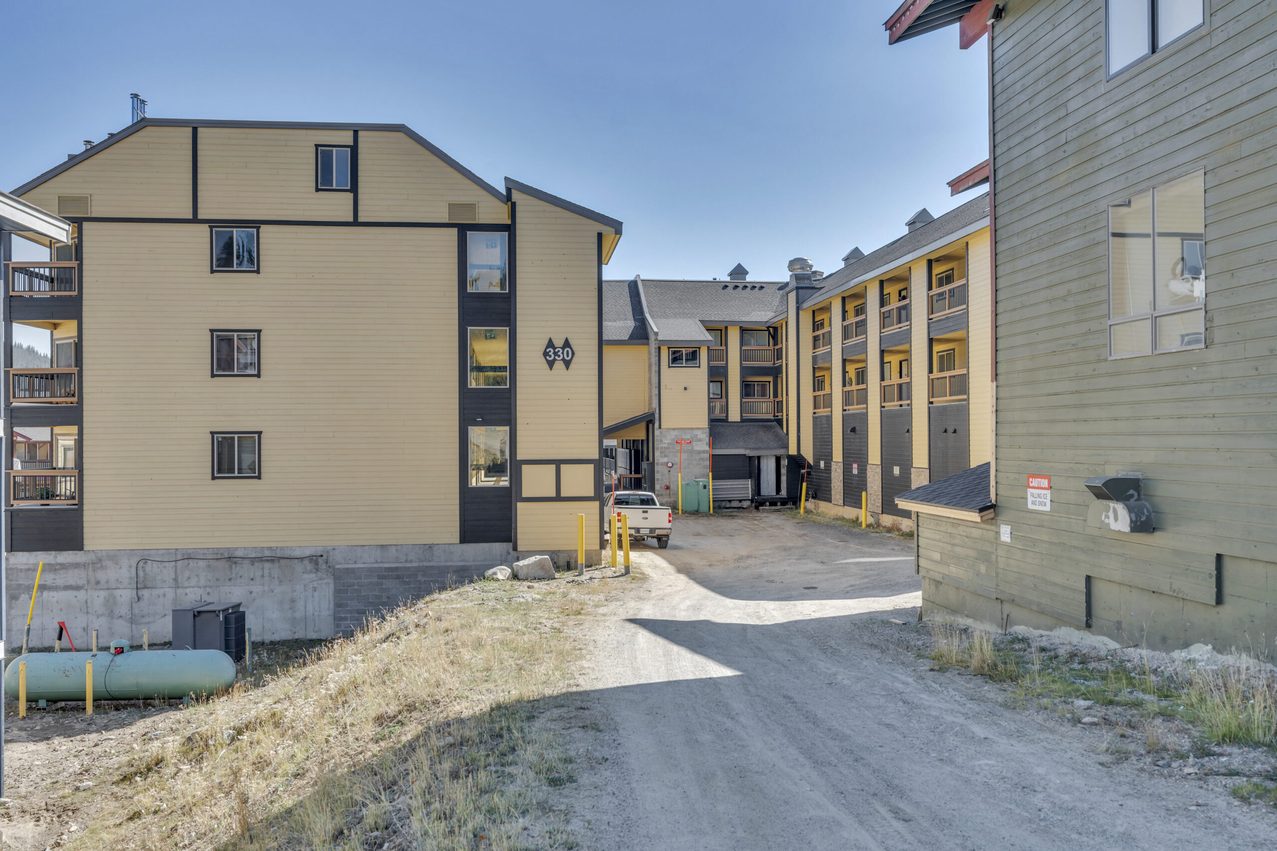 330 Strayhorse Road 318 Apex Mountain V2A 0E2
