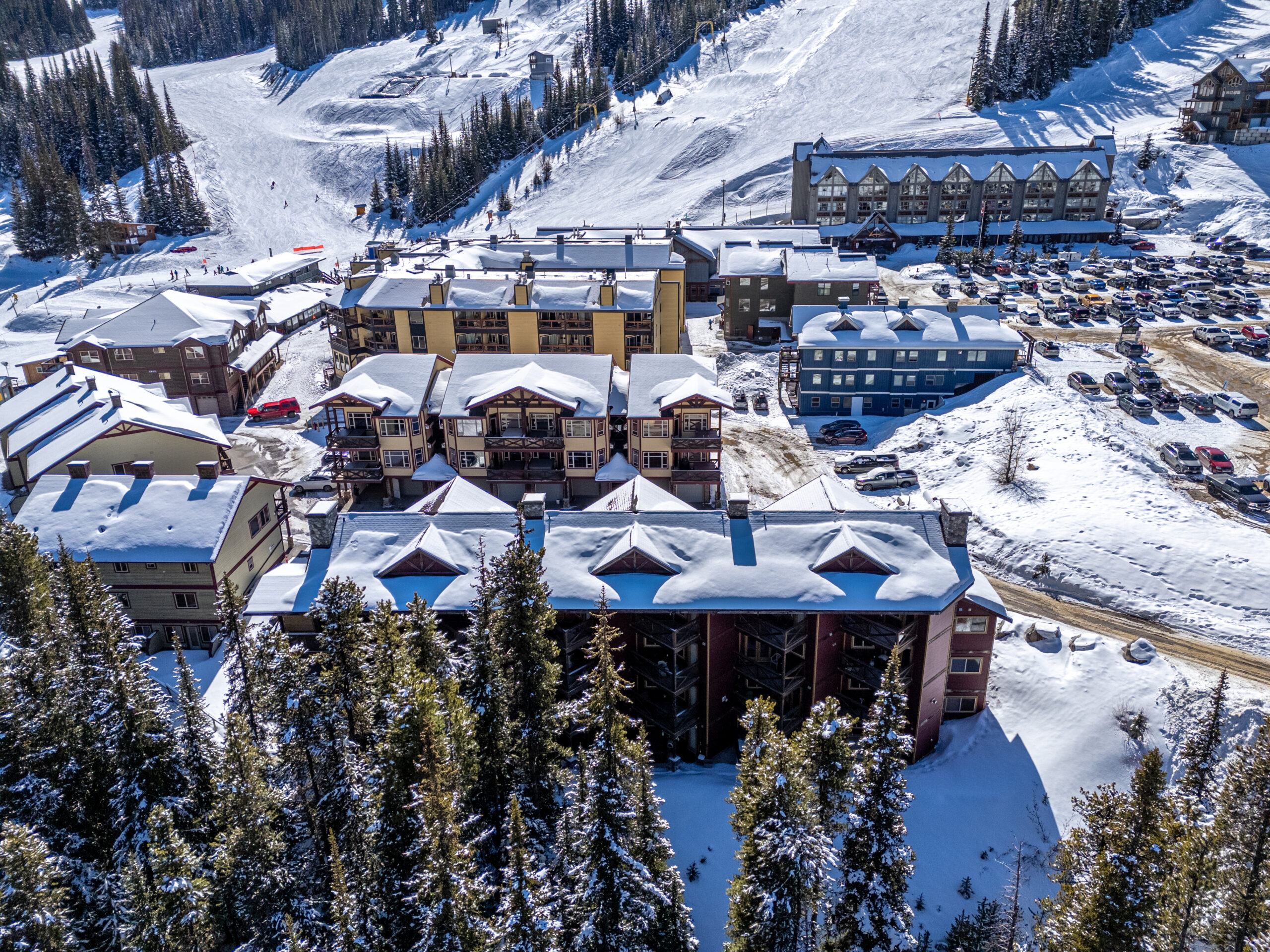 330 Strayhorse Road 318 Apex Mountain V2A 0E2