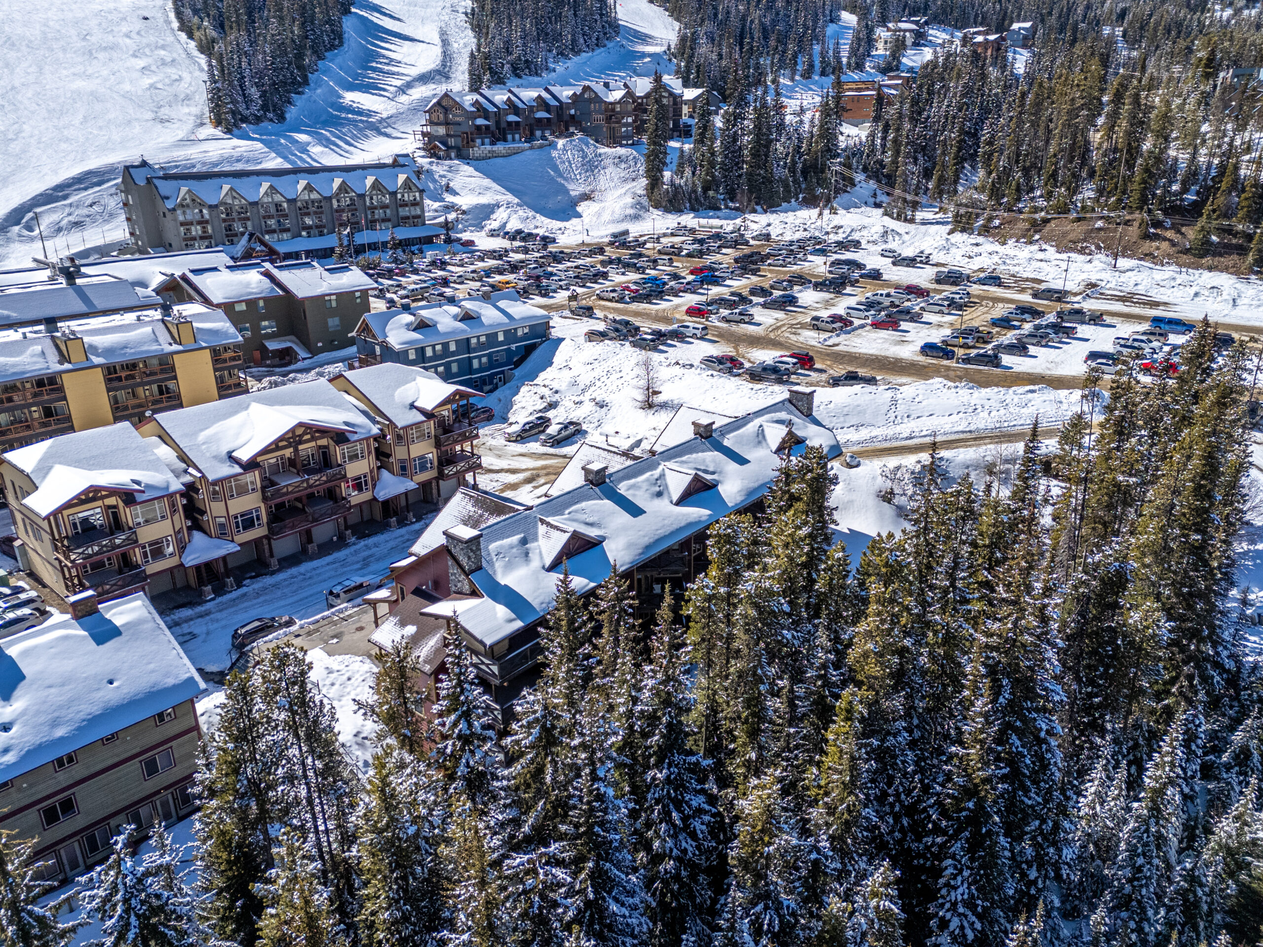 330 Strayhorse Road 318 Apex Mountain V2A 0E2